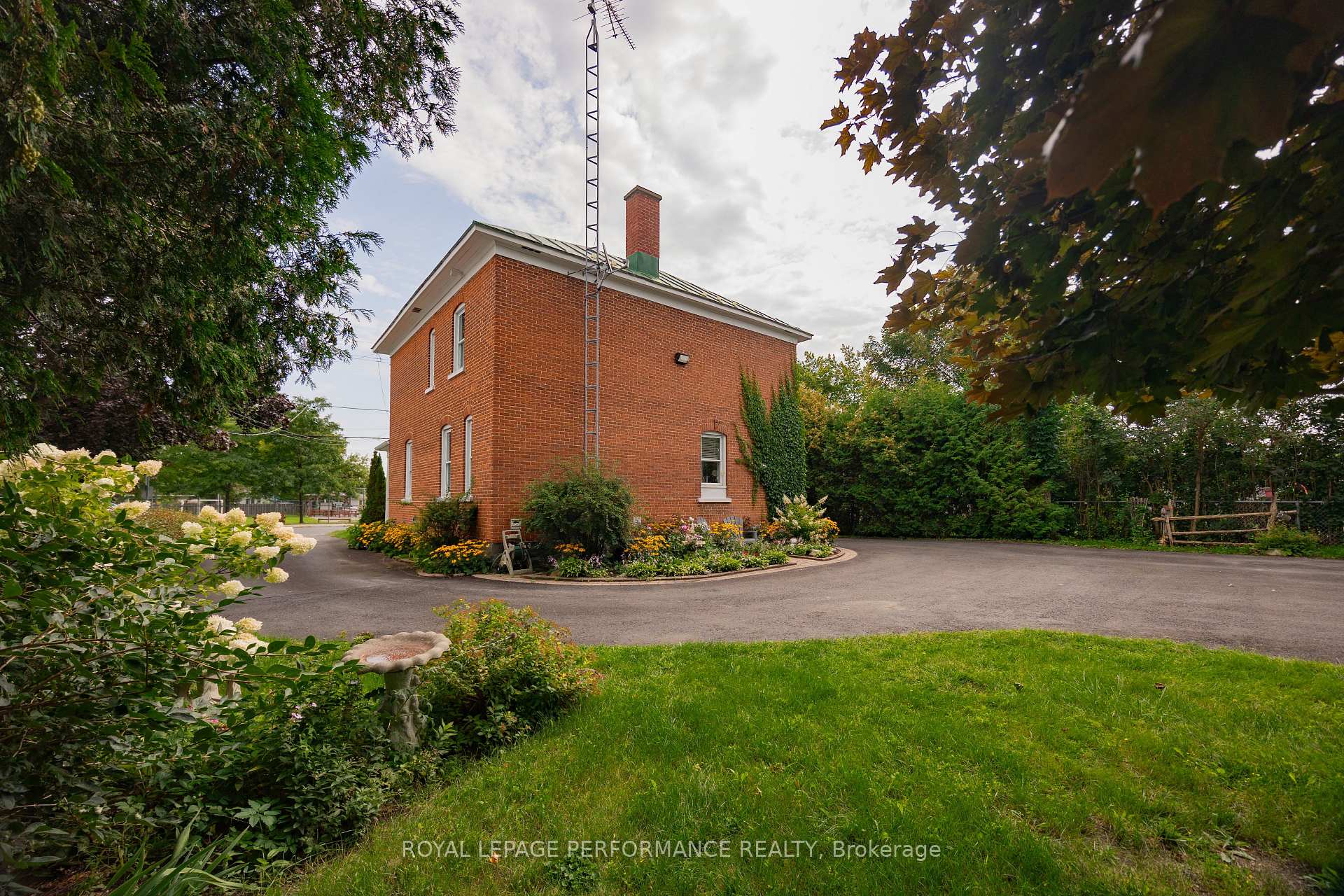 Photo 14 of 174 Main Street S, North Glengarry, Alexandria — HOMEH