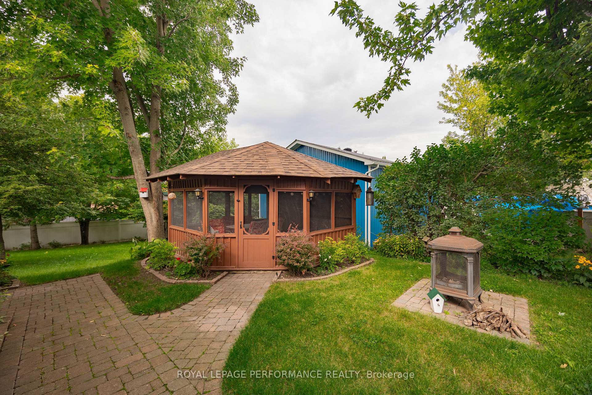 Photo 17 of 174 Main Street S, North Glengarry, Alexandria — HOMEH