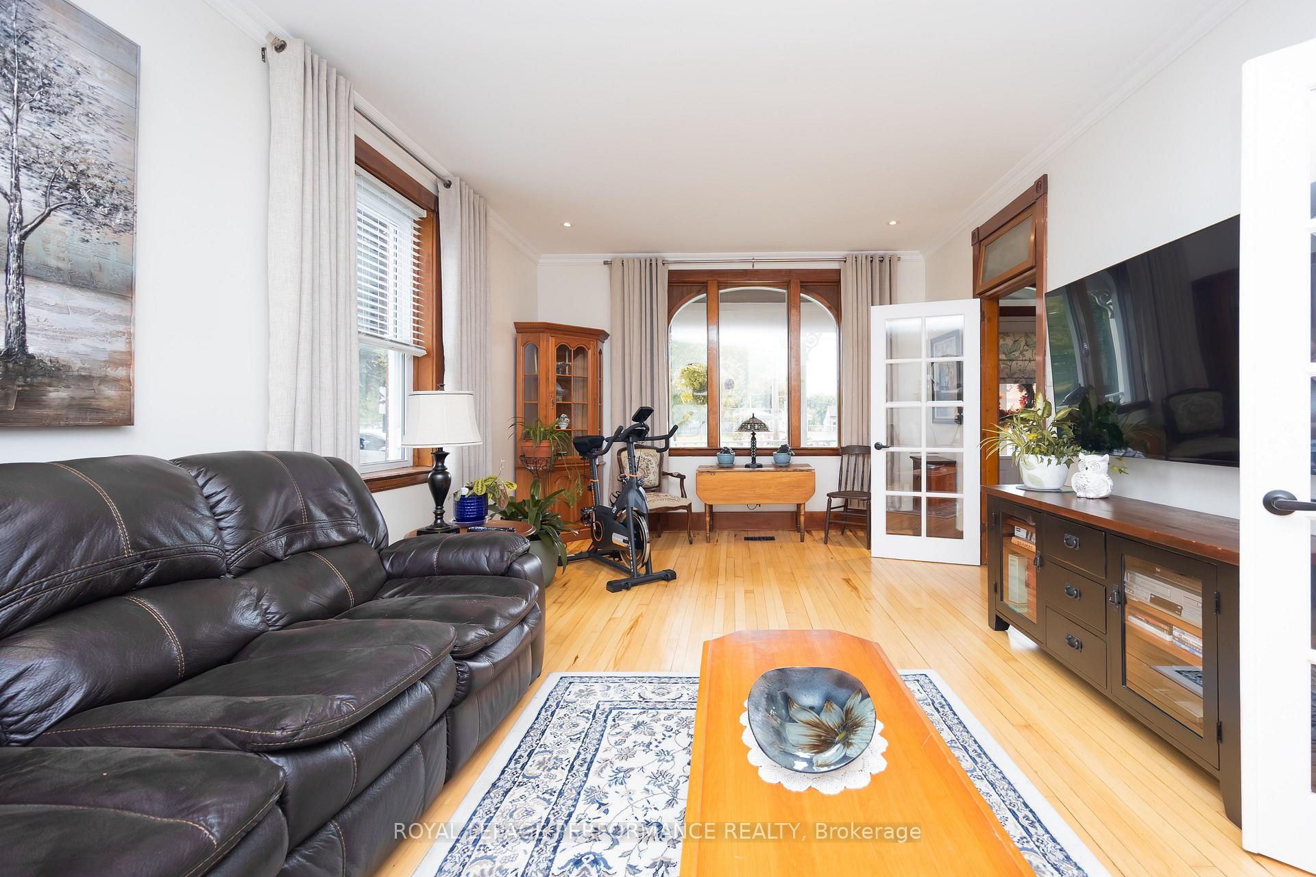 Photo 23 of 174 Main Street S, North Glengarry, Alexandria — HOMEH