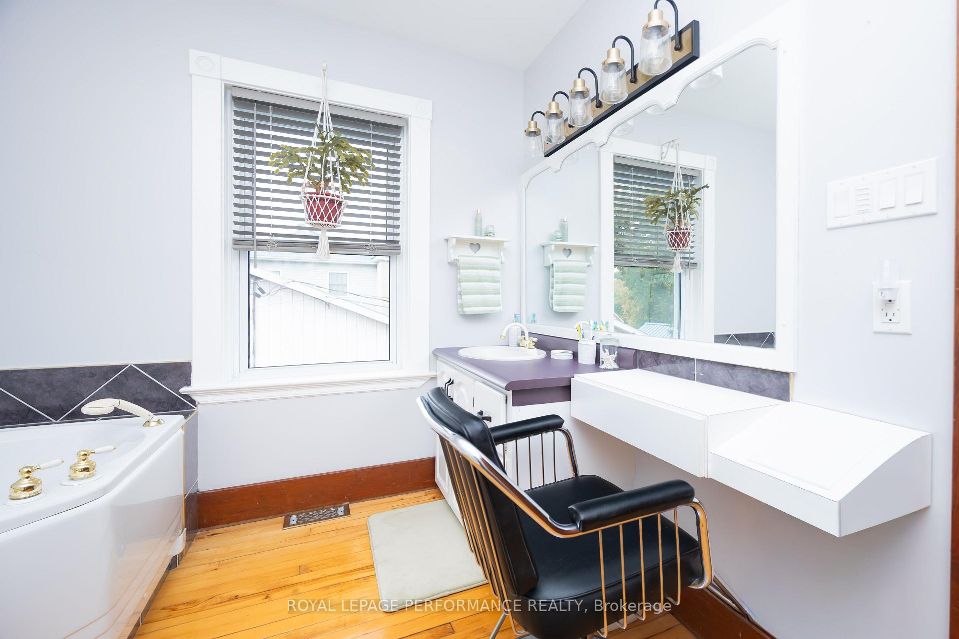 Photo 37 of 174 Main Street S, North Glengarry, Alexandria — HOMEH