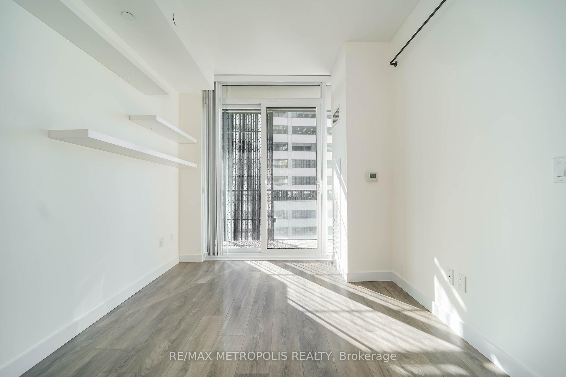 Photo 17 of Unit 1504, 8 Eglinton Avenue E, Toronto, Mount Pleasant West — HOMEH