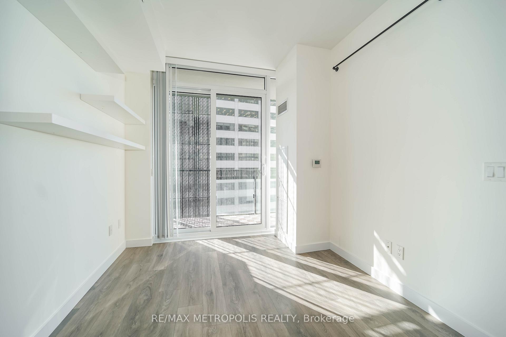 Photo 19 of Unit 1504, 8 Eglinton Avenue E, Toronto, Mount Pleasant West — HOMEH
