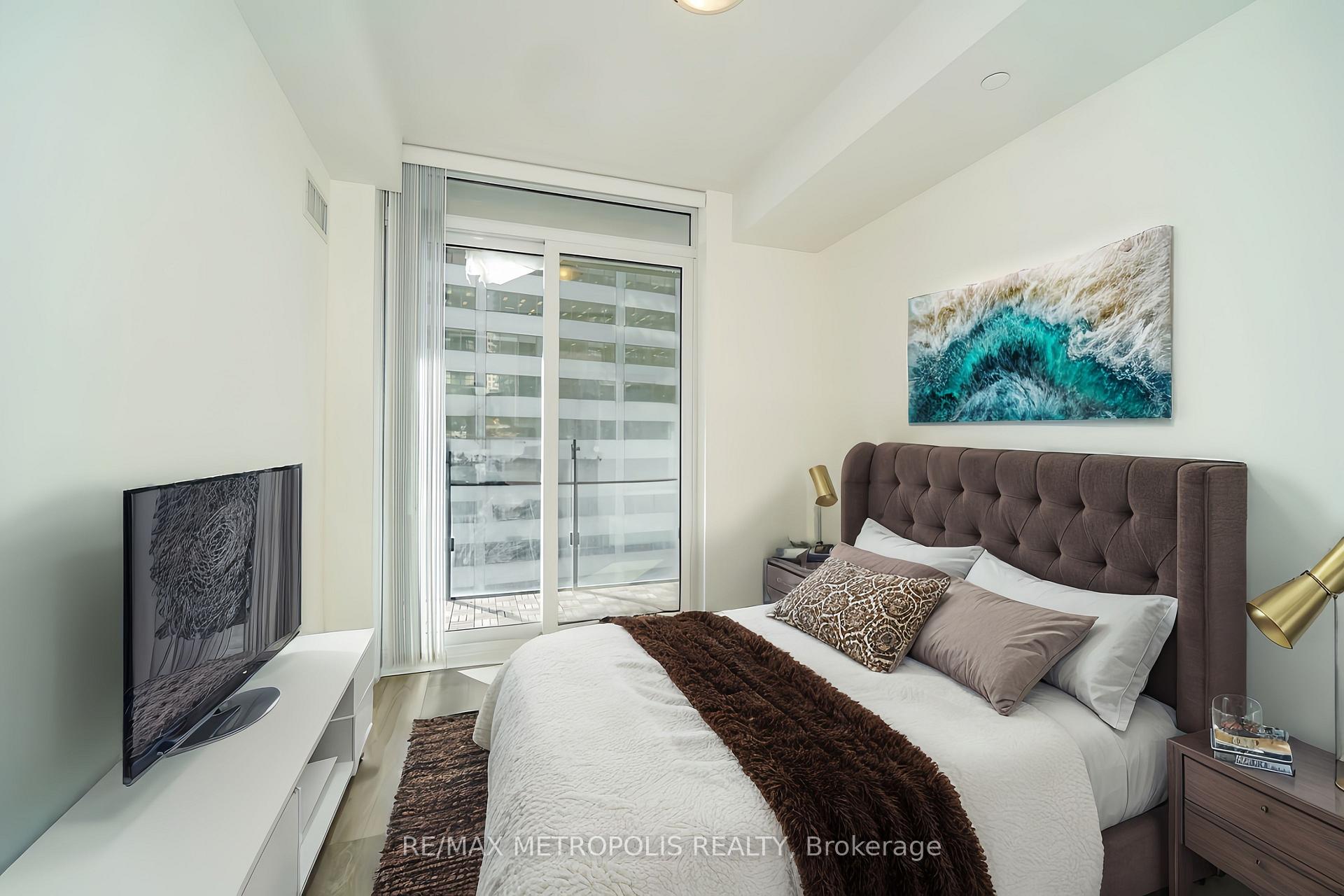 Photo 24 of Unit 1504, 8 Eglinton Avenue E, Toronto, Mount Pleasant West — HOMEH