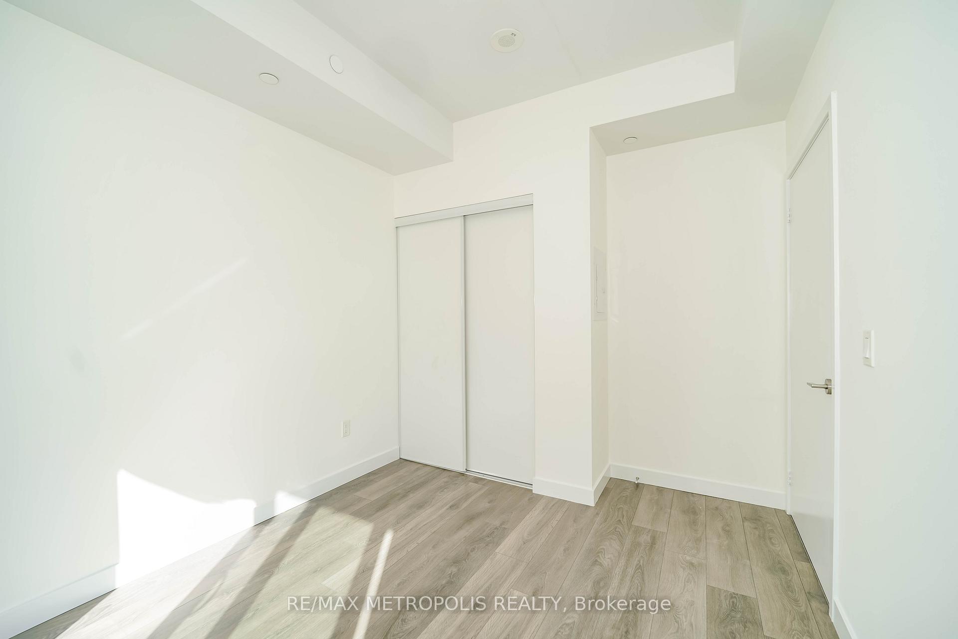 Photo 25 of Unit 1504, 8 Eglinton Avenue E, Toronto, Mount Pleasant West — HOMEH