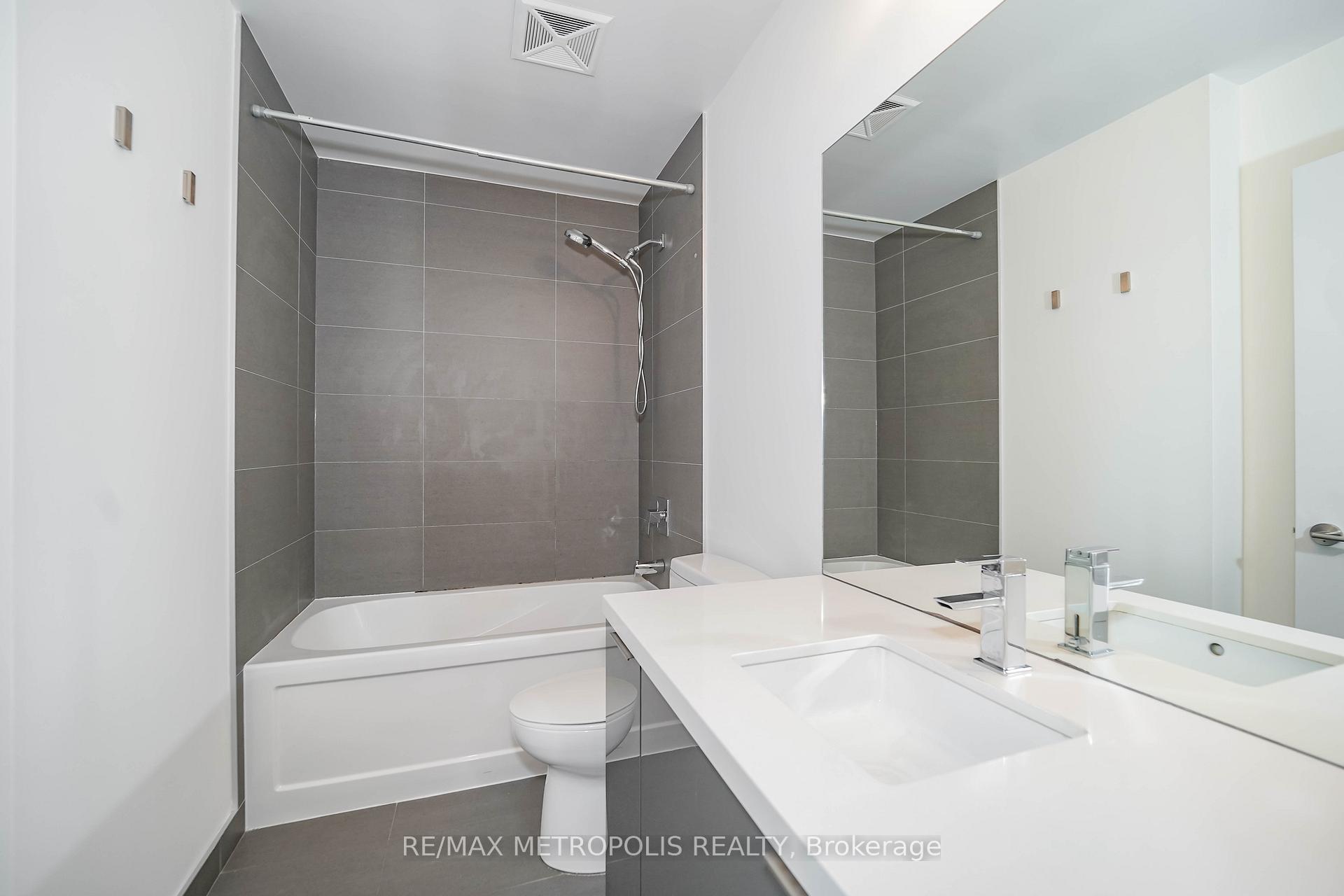 Photo 26 of Unit 1504, 8 Eglinton Avenue E, Toronto, Mount Pleasant West — HOMEH