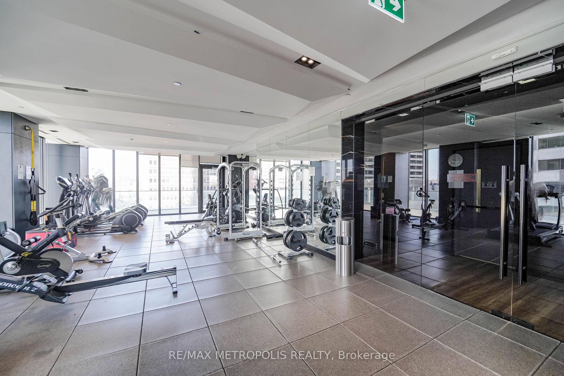 Photo 33 of Unit 1504, 8 Eglinton Avenue E, Toronto, Mount Pleasant West — HOMEH