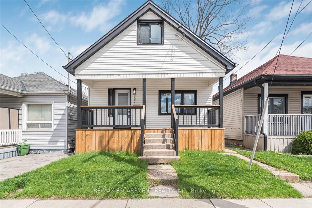 Photo of 297 Britannia Avenue