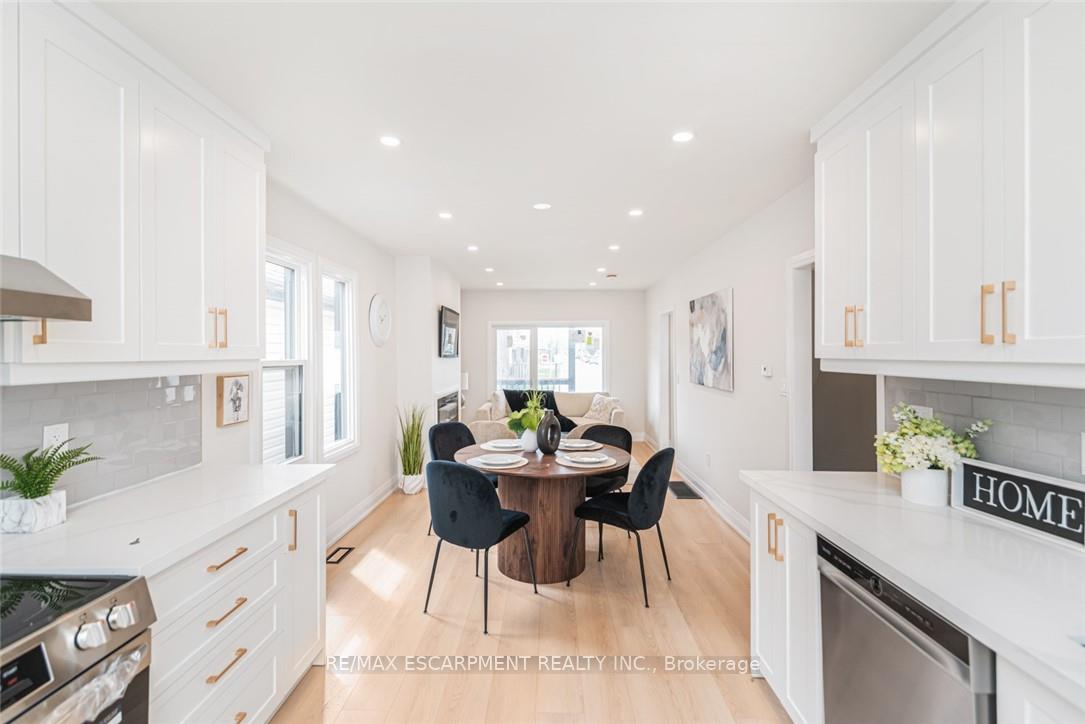 Photo 12 of 297 Britannia Avenue, Hamilton, Homeside — HOMEH