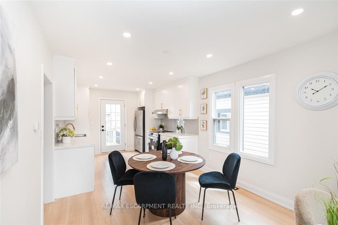 Photo 14 of 297 Britannia Avenue, Hamilton, Homeside — HOMEH