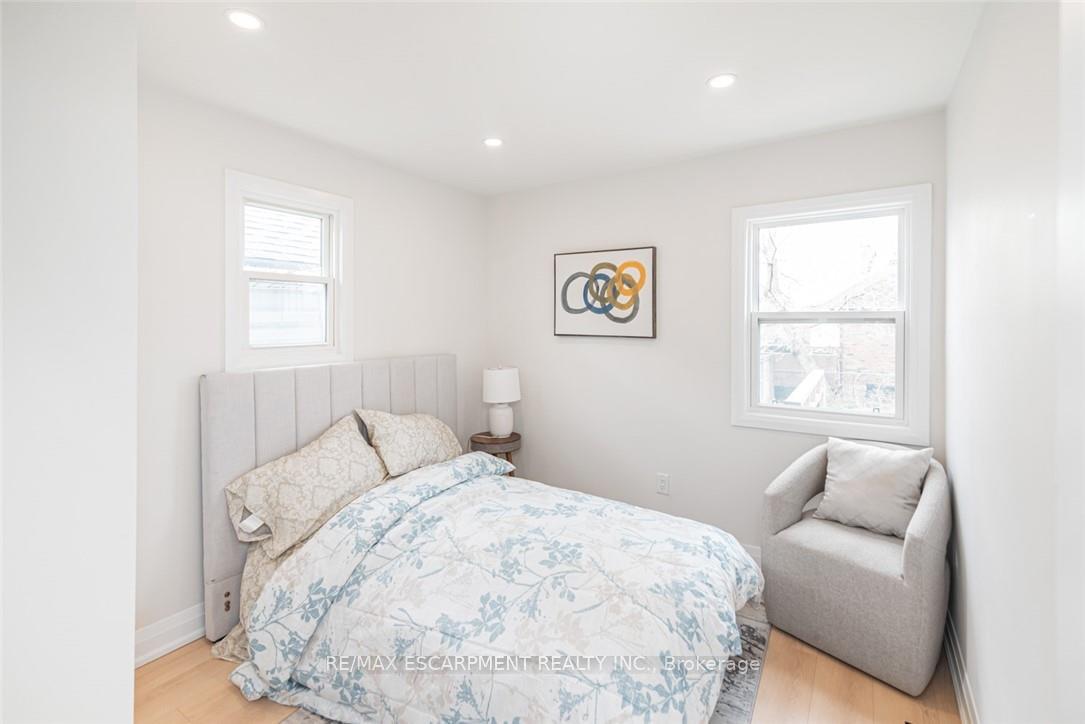 Photo 27 of 297 Britannia Avenue, Hamilton, Homeside — HOMEH