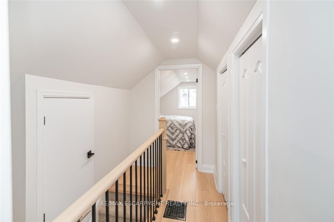 Photo 30 of 297 Britannia Avenue, Hamilton, Homeside — HOMEH