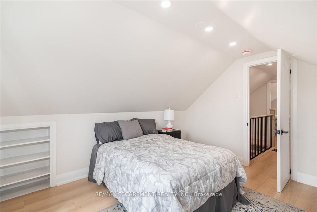 Photo 33 of 297 Britannia Avenue, Hamilton, Homeside — HOMEH