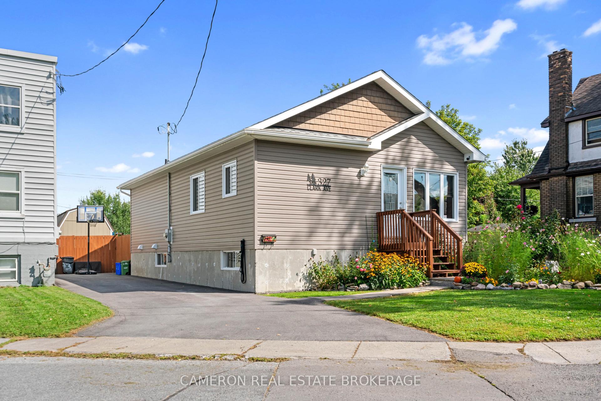 Photo of 327 Clarke Avenue
