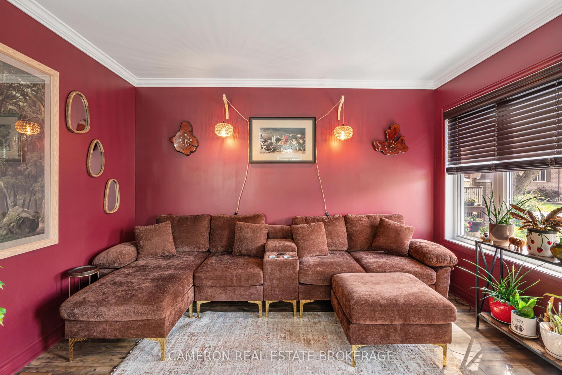 Photo 3 of 327 Clarke Avenue, Cornwall, Cornwall — HOMEH