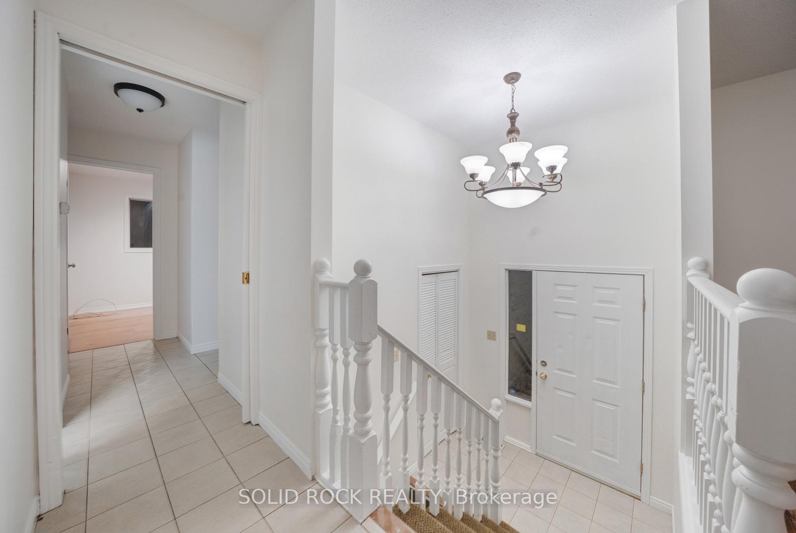 Photo 5 of 3929 Vineyard Crescent, Lincoln, Lincoln-Jordan/Vineland — HOMEH