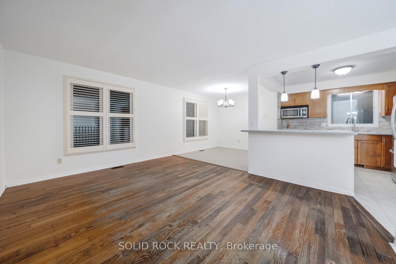 Photo 6 of 3929 Vineyard Crescent, Lincoln, Lincoln-Jordan/Vineland — HOMEH