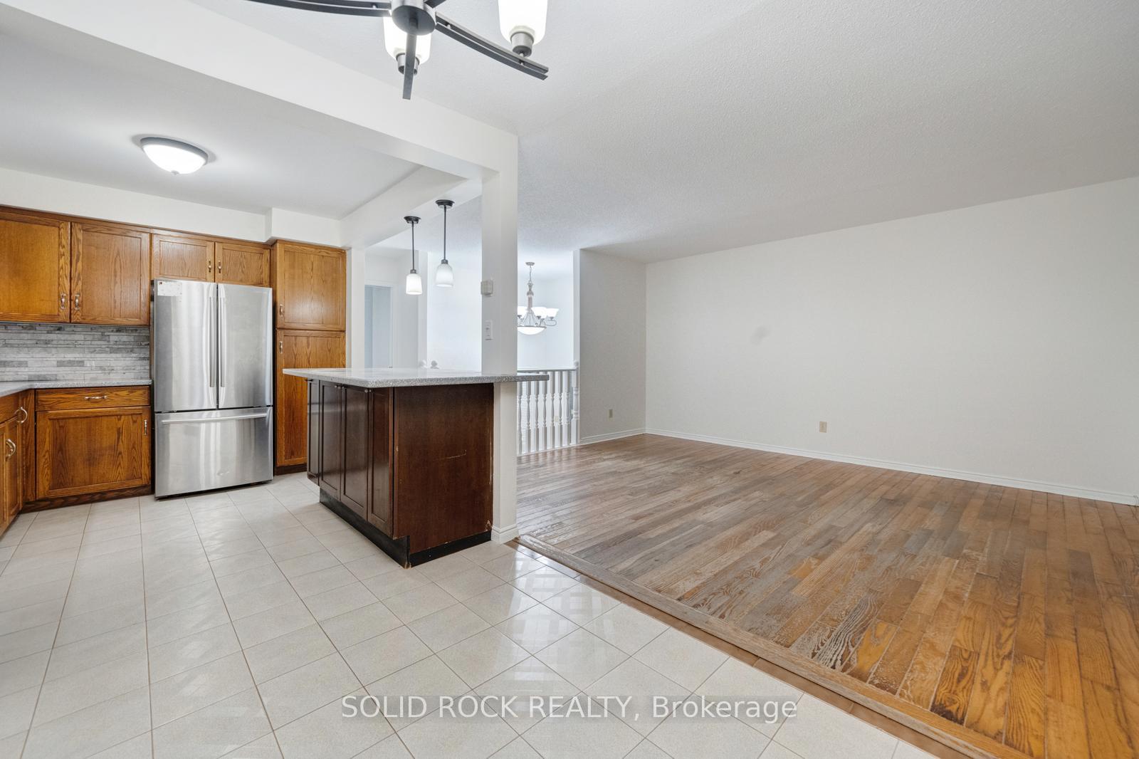 Photo 8 of 3929 Vineyard Crescent, Lincoln, Lincoln-Jordan/Vineland — HOMEH