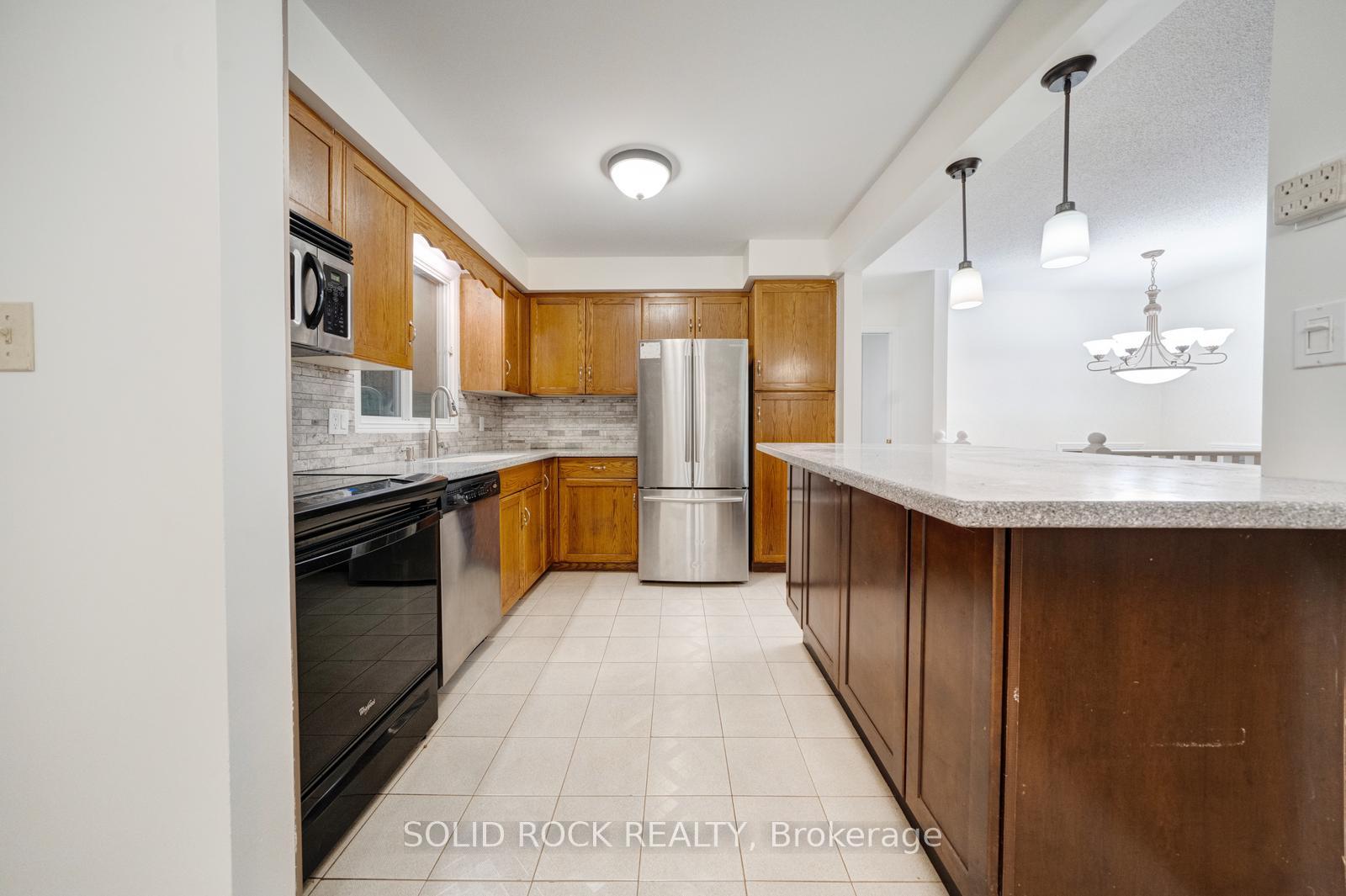Photo 9 of 3929 Vineyard Crescent, Lincoln, Lincoln-Jordan/Vineland — HOMEH