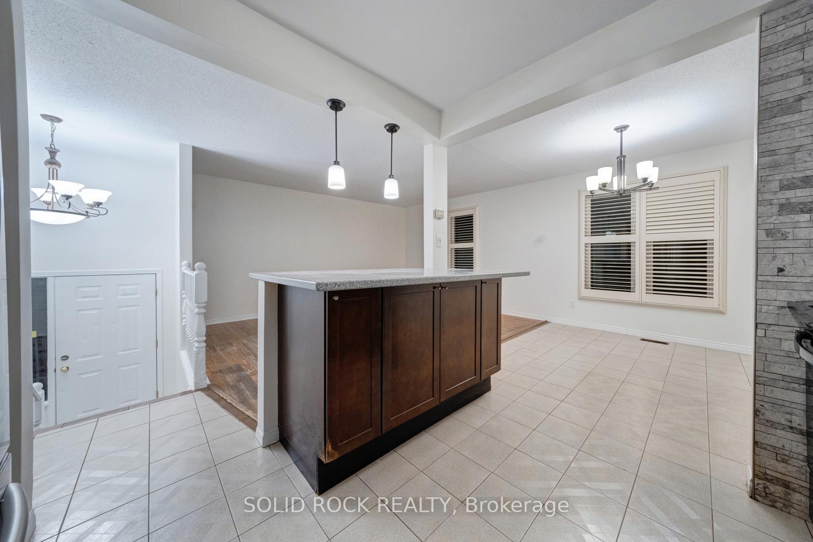 Photo 10 of 3929 Vineyard Crescent, Lincoln, Lincoln-Jordan/Vineland — HOMEH