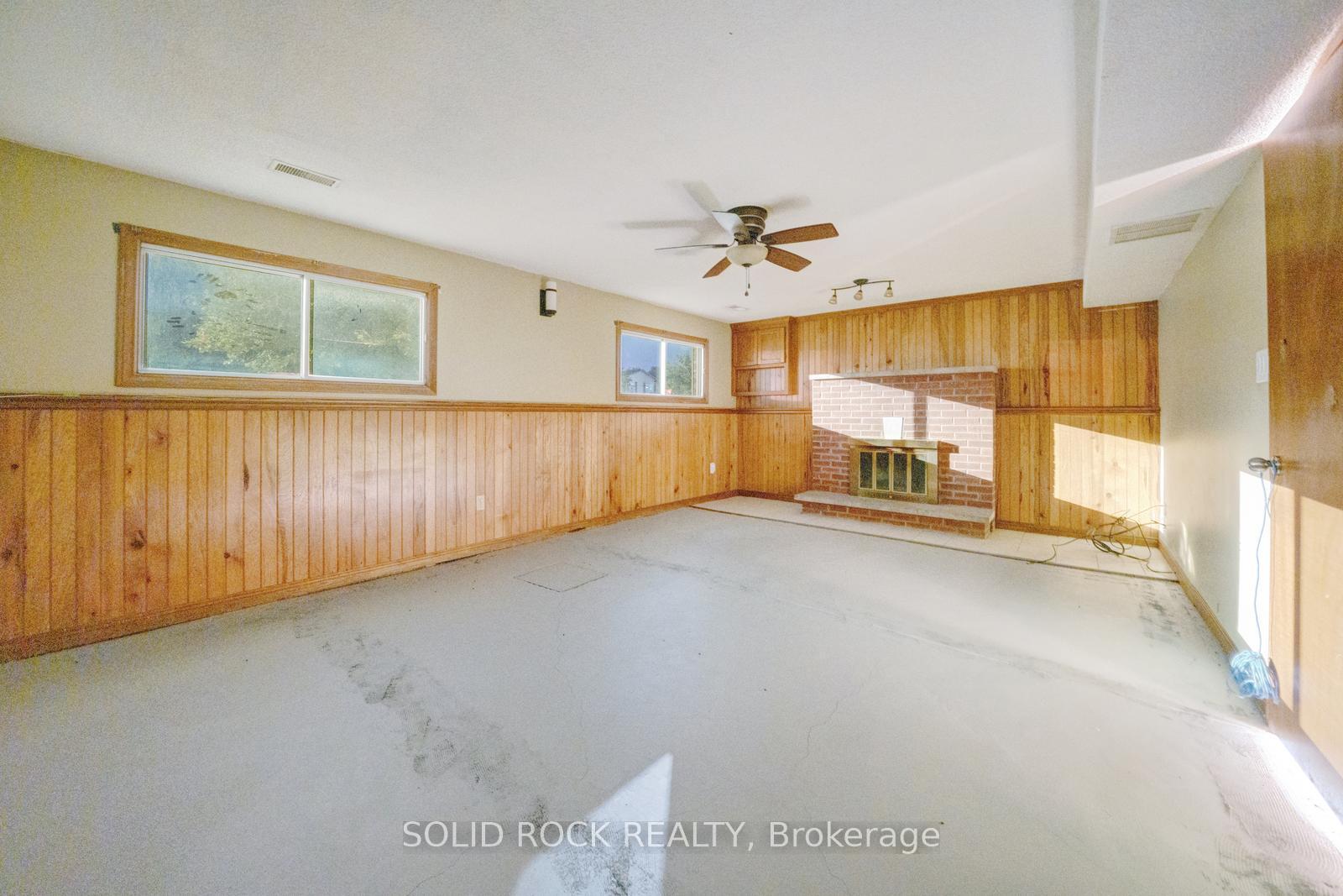 Photo 18 of 3929 Vineyard Crescent, Lincoln, Lincoln-Jordan/Vineland — HOMEH