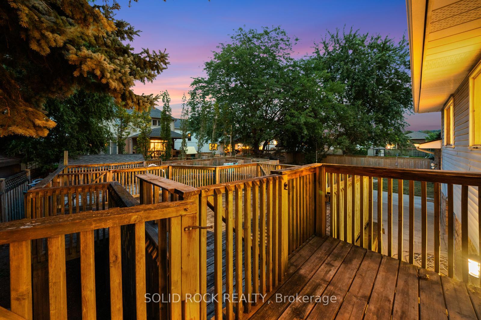 Photo 20 of 3929 Vineyard Crescent, Lincoln, Lincoln-Jordan/Vineland — HOMEH