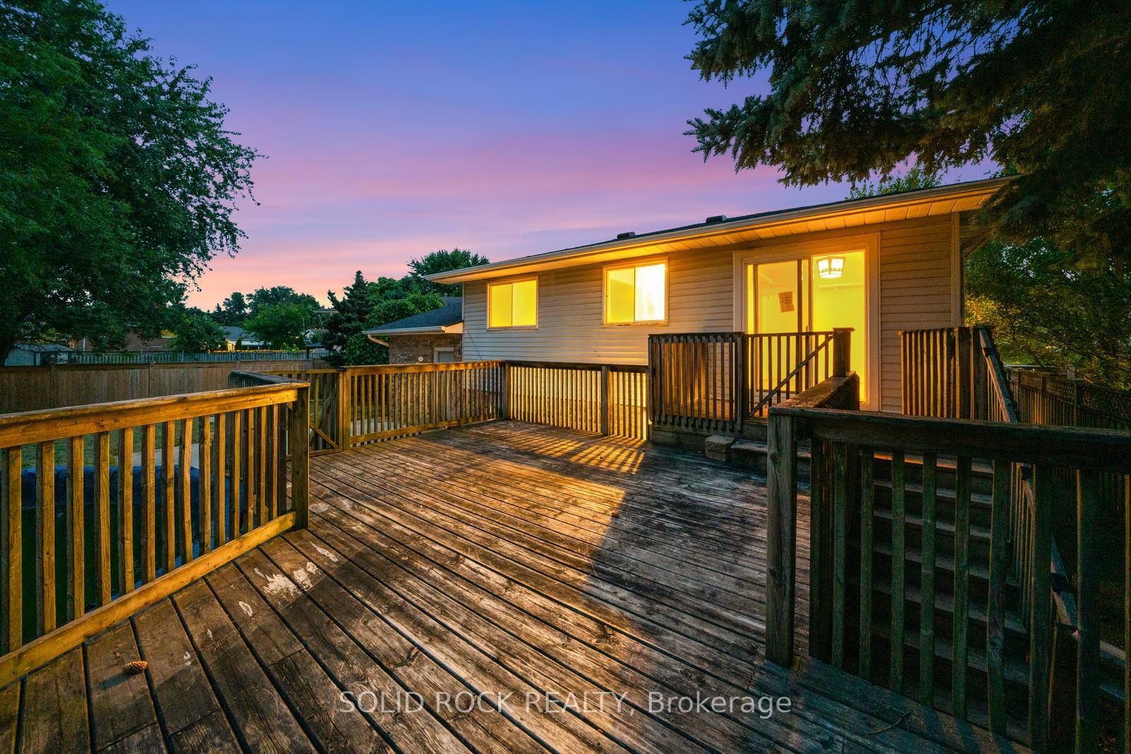 Photo 21 of 3929 Vineyard Crescent, Lincoln, Lincoln-Jordan/Vineland — HOMEH