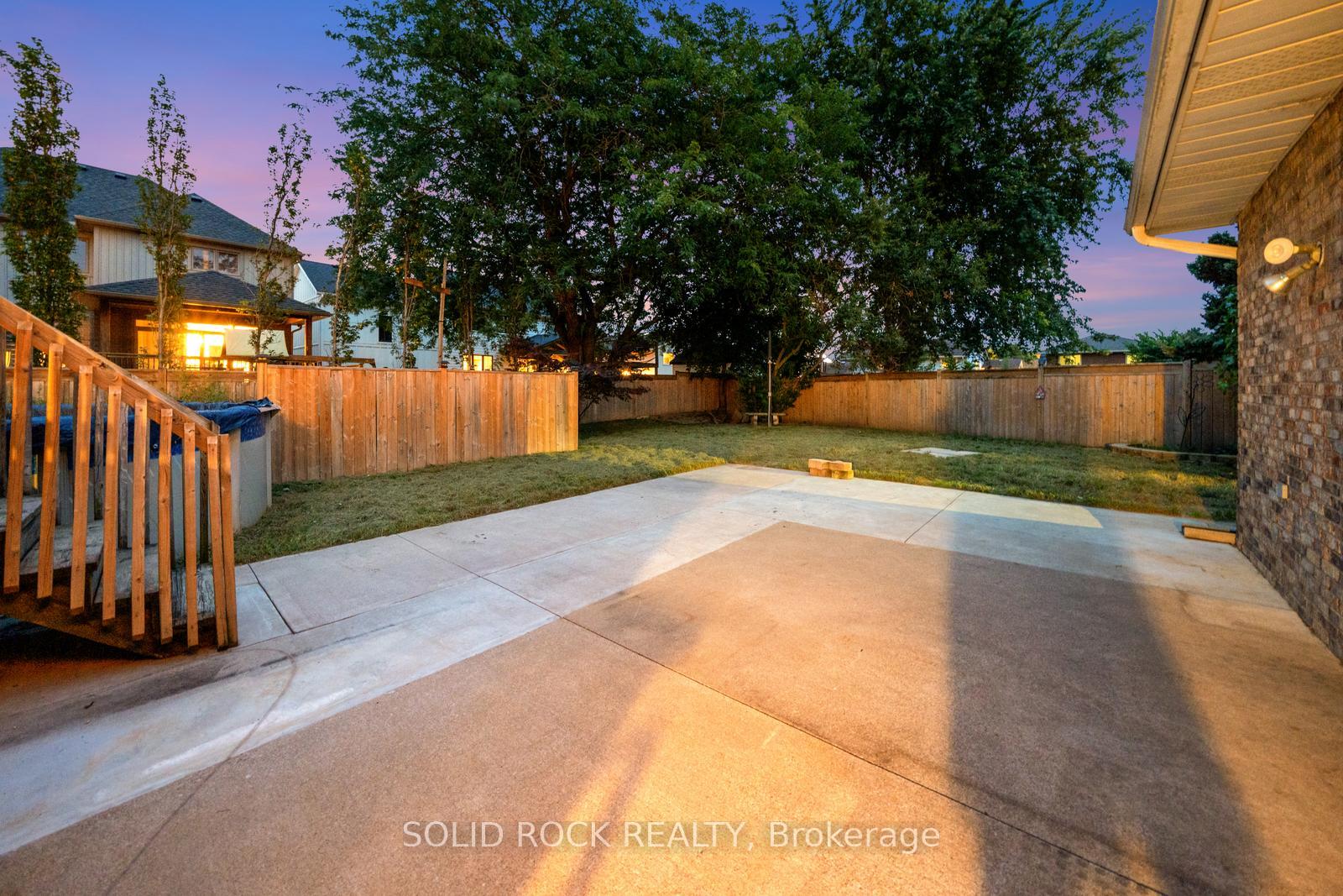 Photo 22 of 3929 Vineyard Crescent, Lincoln, Lincoln-Jordan/Vineland — HOMEH