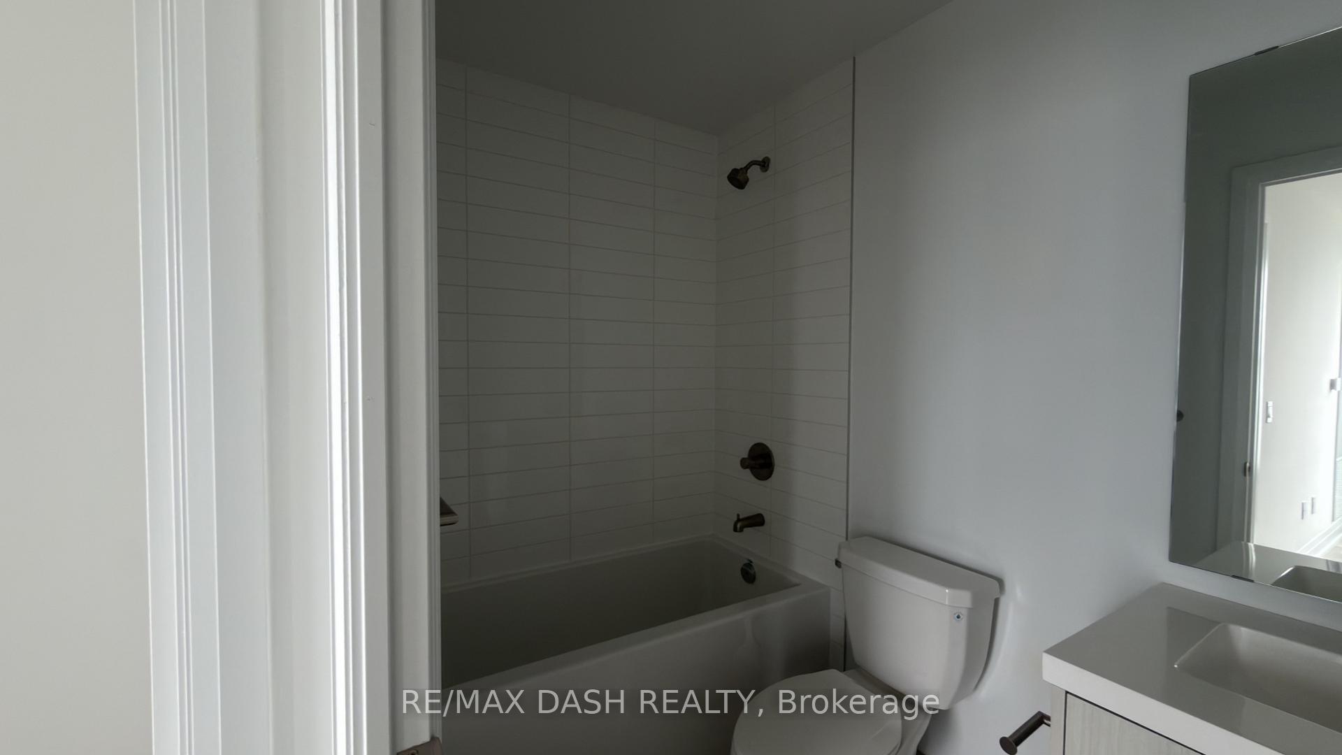 Photo 17 of Unit 3710, 20 Soudan Avenue, Toronto, Mount Pleasant West — HOMEH