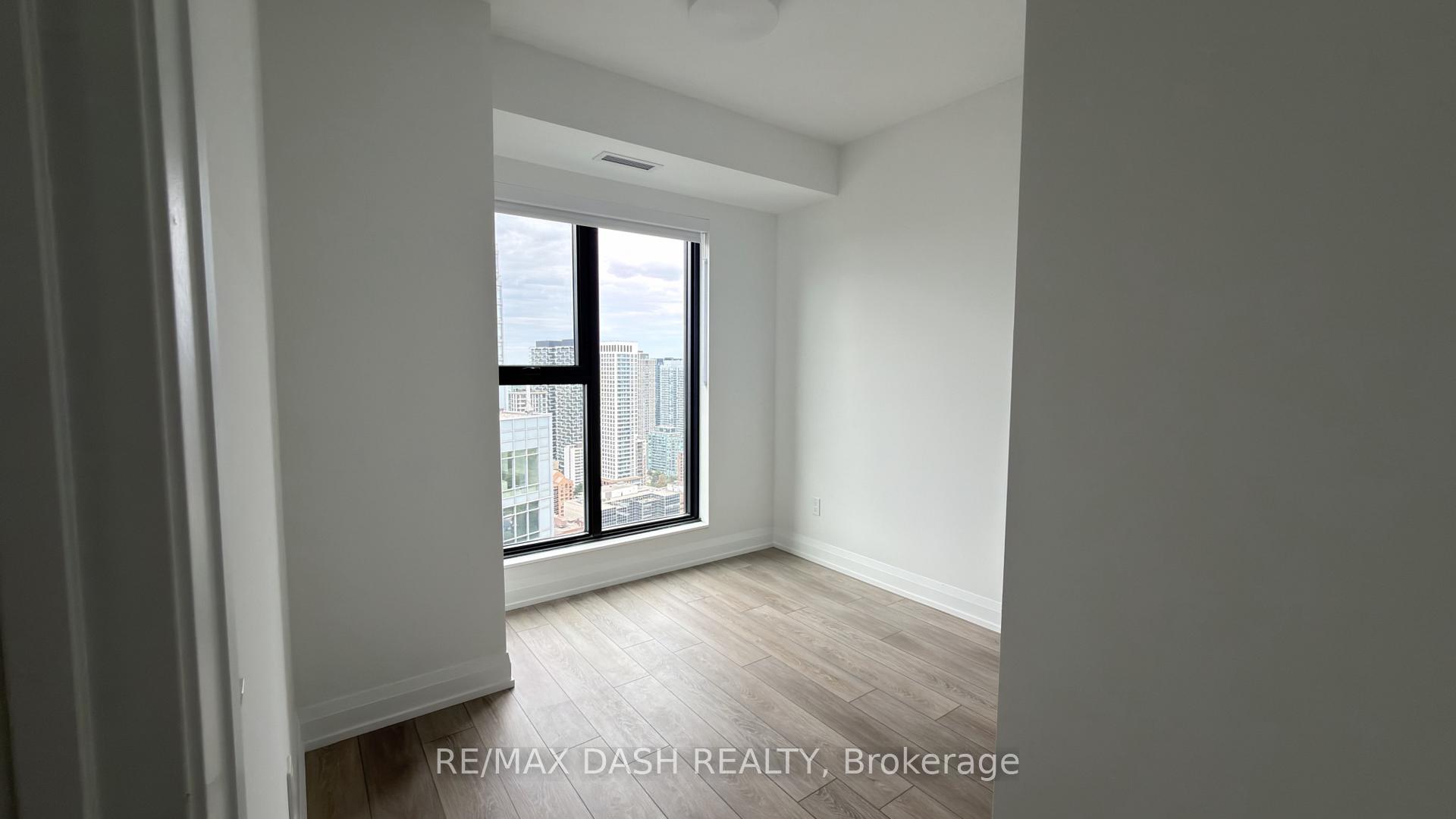 Photo 19 of Unit 3710, 20 Soudan Avenue, Toronto, Mount Pleasant West — HOMEH