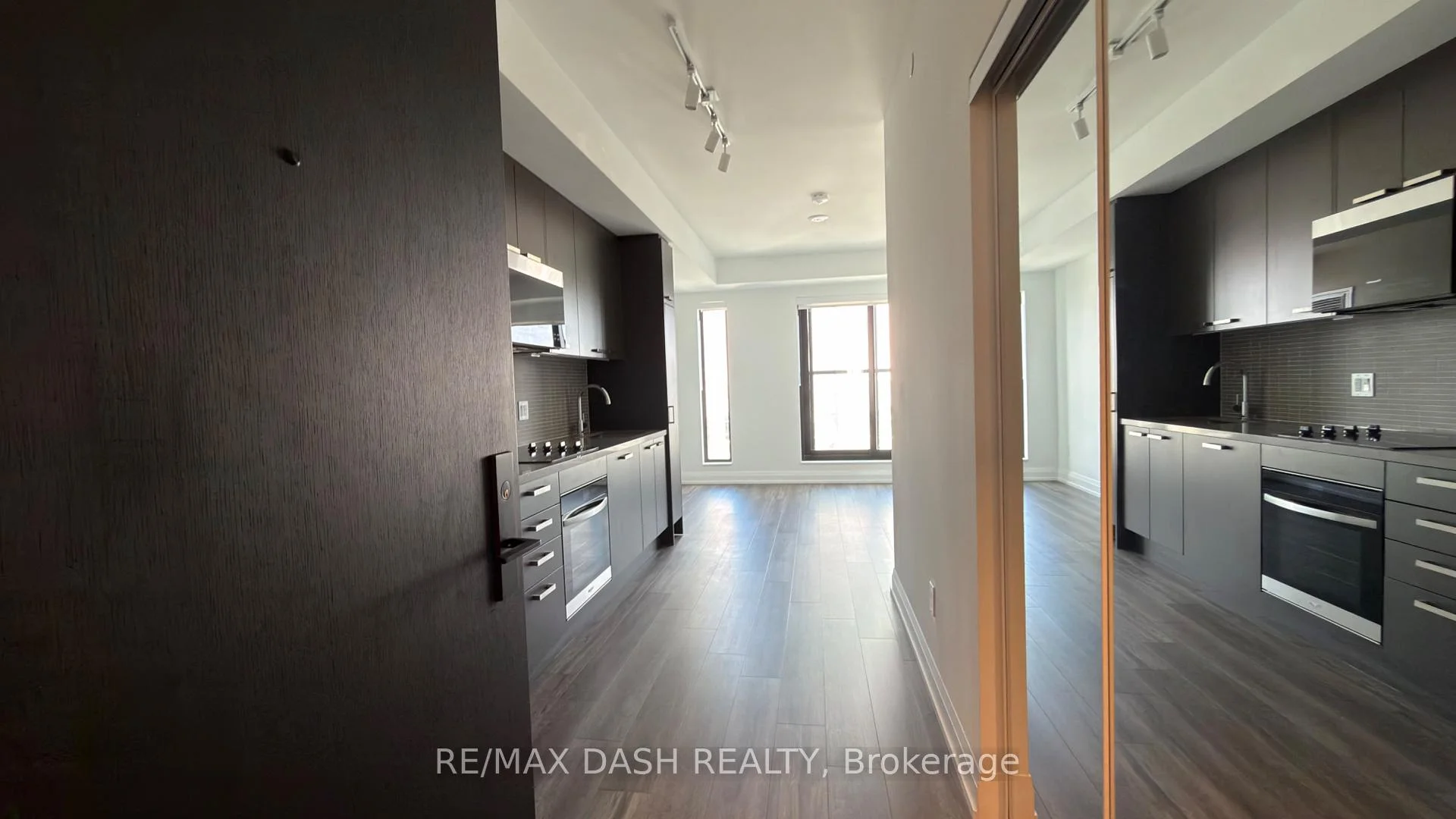 Photo 8 of Unit 3710, 20 Soudan Avenue, Toronto, Mount Pleasant West — HOMEH