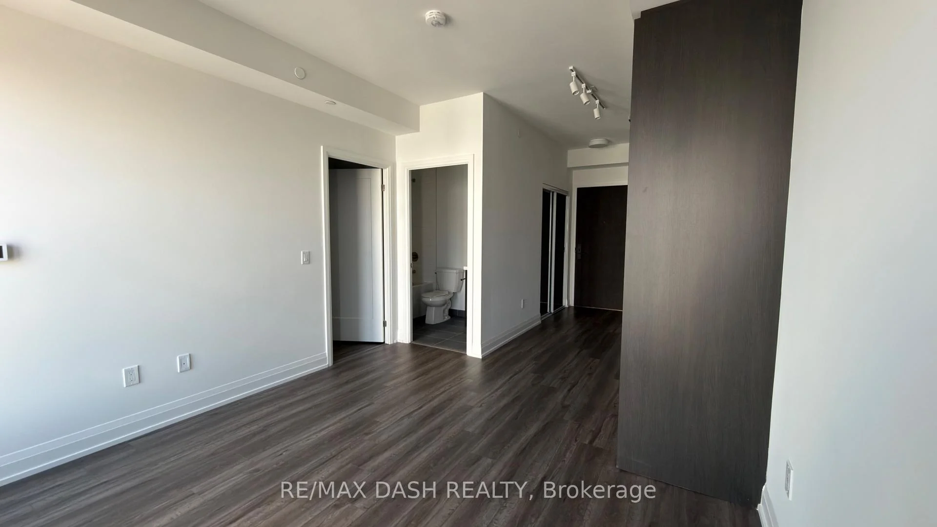 Photo 16 of Unit 3710, 20 Soudan Avenue, Toronto, Mount Pleasant West — HOMEH