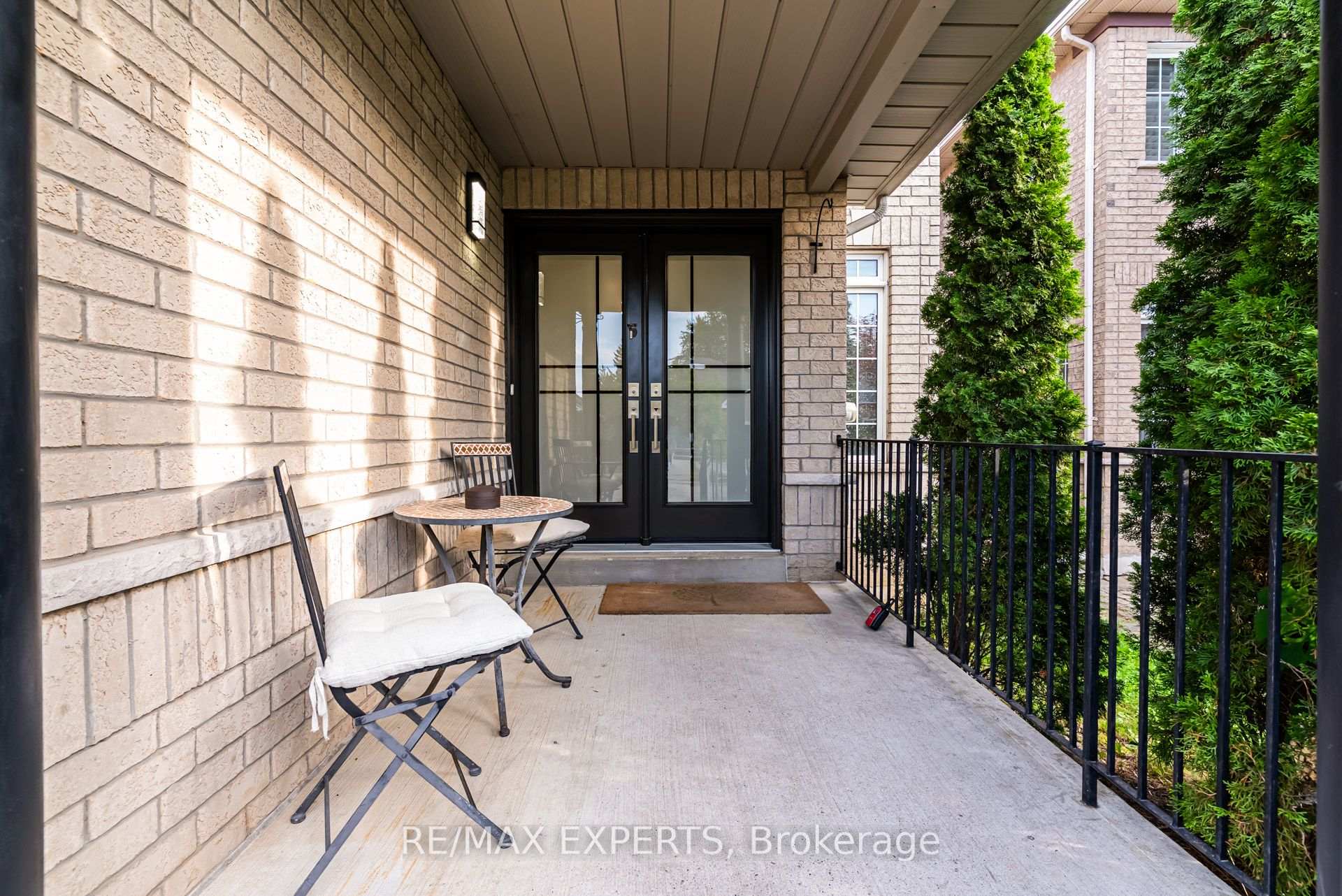 Photo 2 of 45 Naughton Drive, Richmond Hill, Westbrook — HOMEH