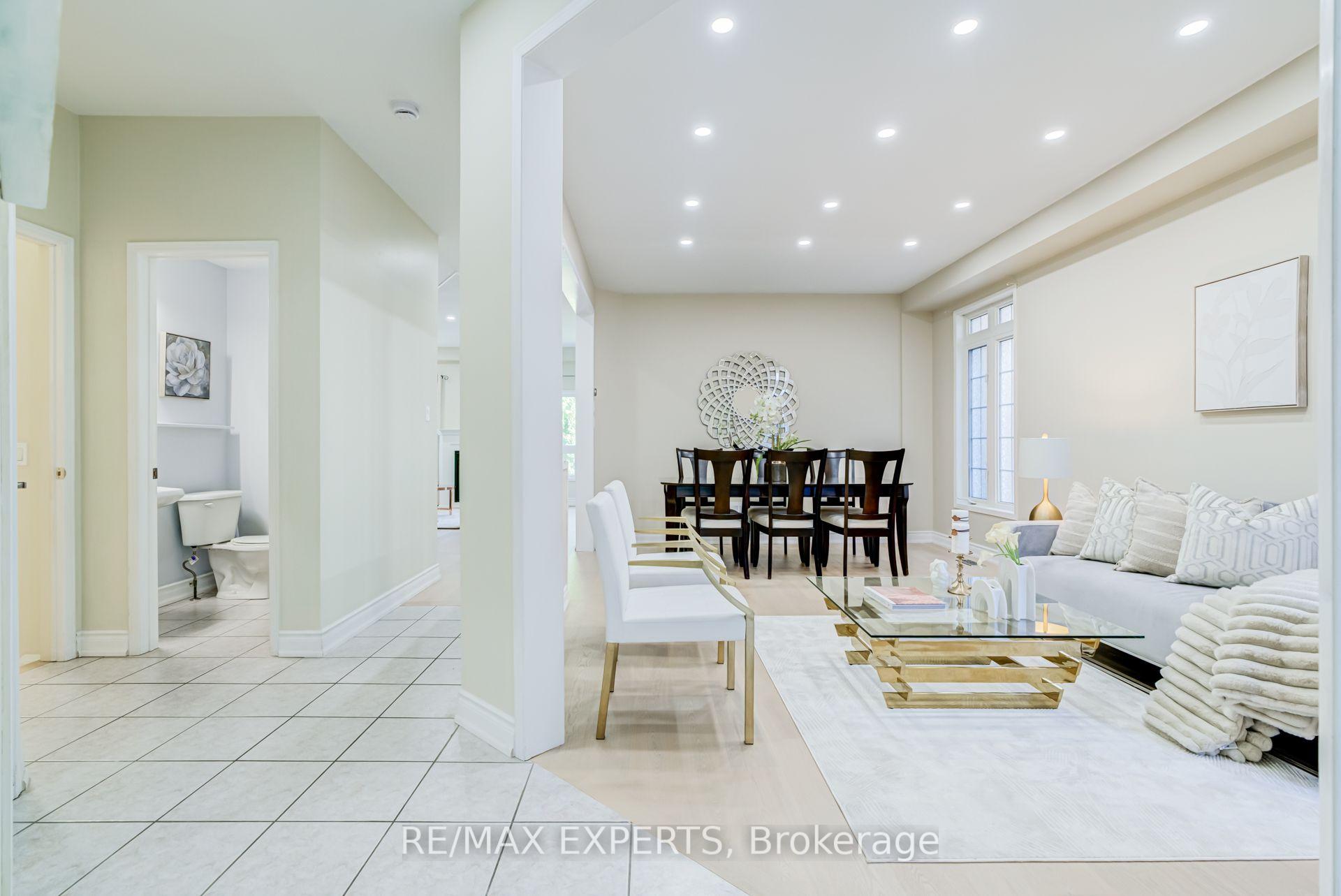 Photo 4 of 45 Naughton Drive, Richmond Hill, Westbrook — HOMEH