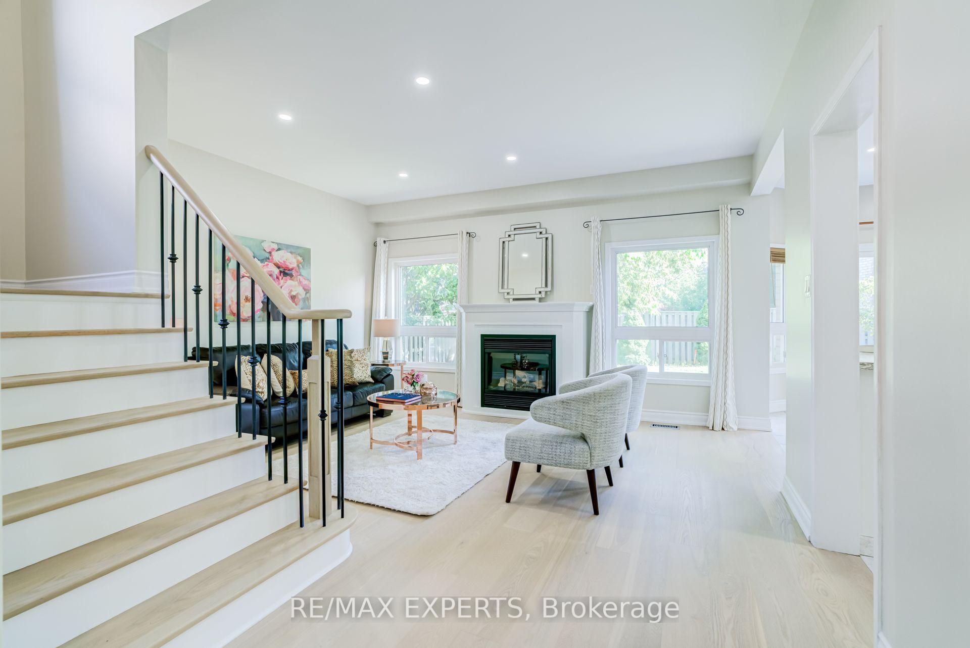 Photo 10 of 45 Naughton Drive, Richmond Hill, Westbrook — HOMEH