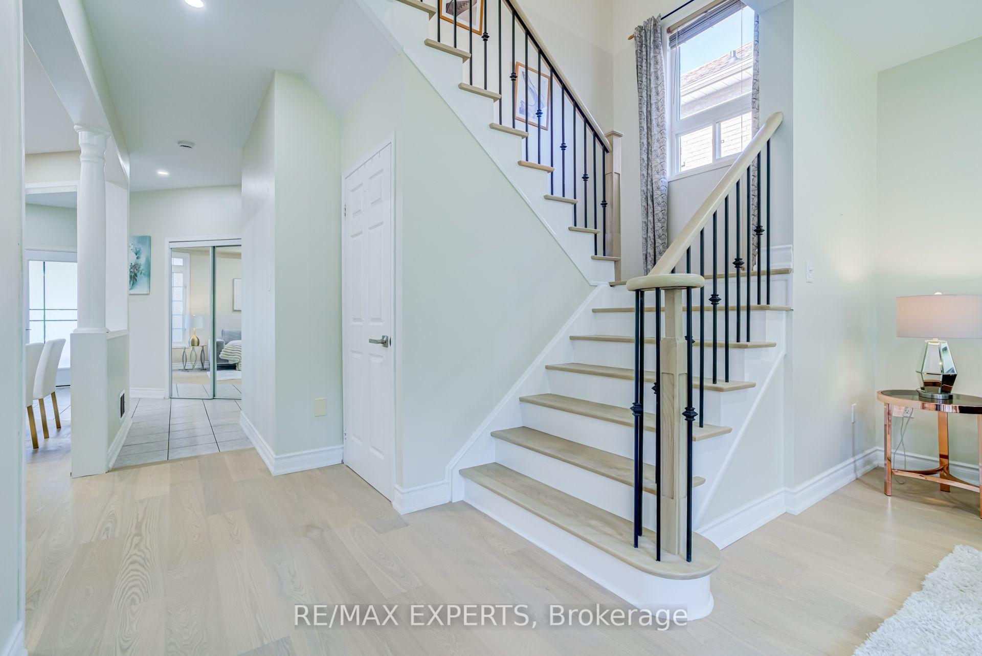 Photo 15 of 45 Naughton Drive, Richmond Hill, Westbrook — HOMEH