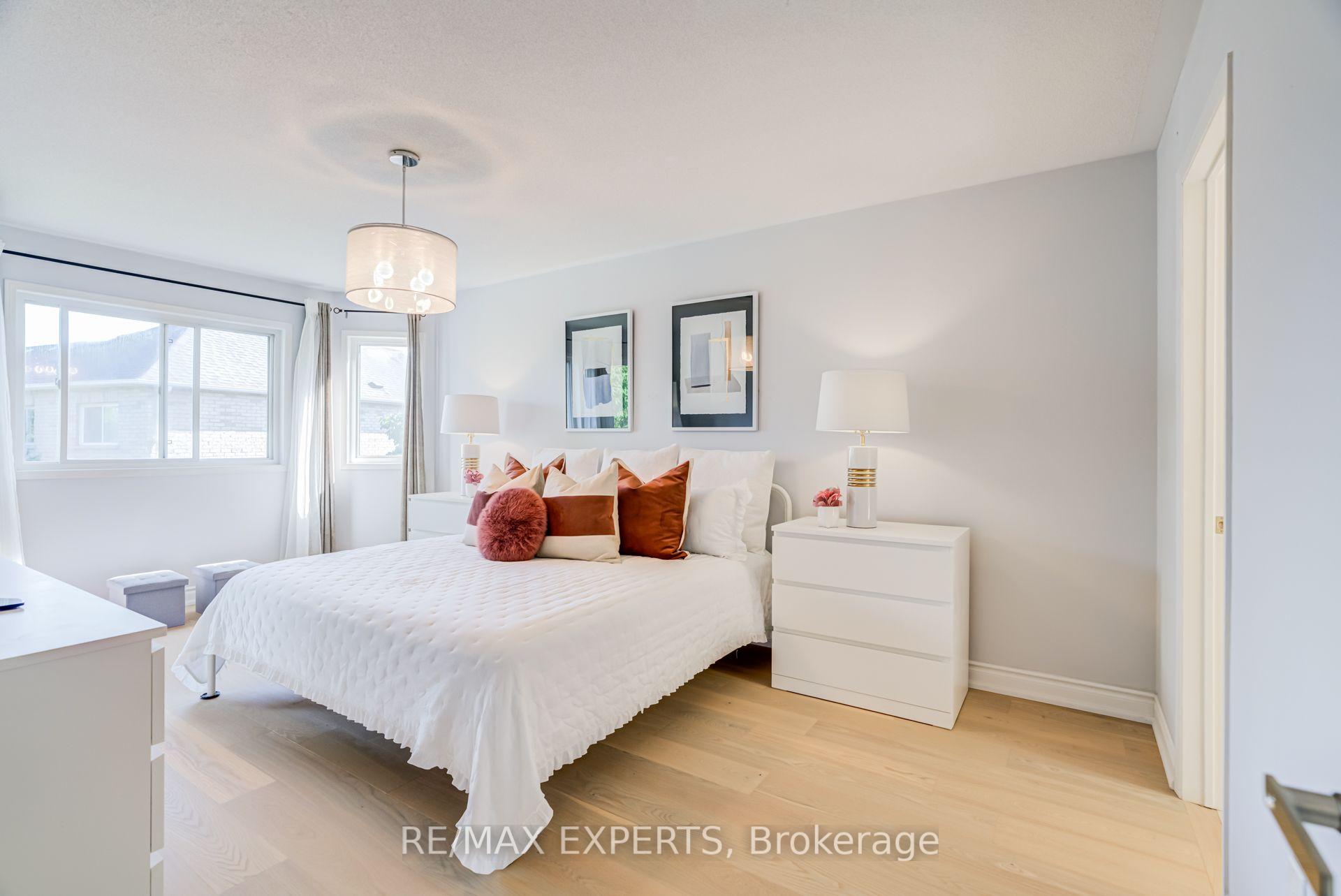 Photo 17 of 45 Naughton Drive, Richmond Hill, Westbrook — HOMEH