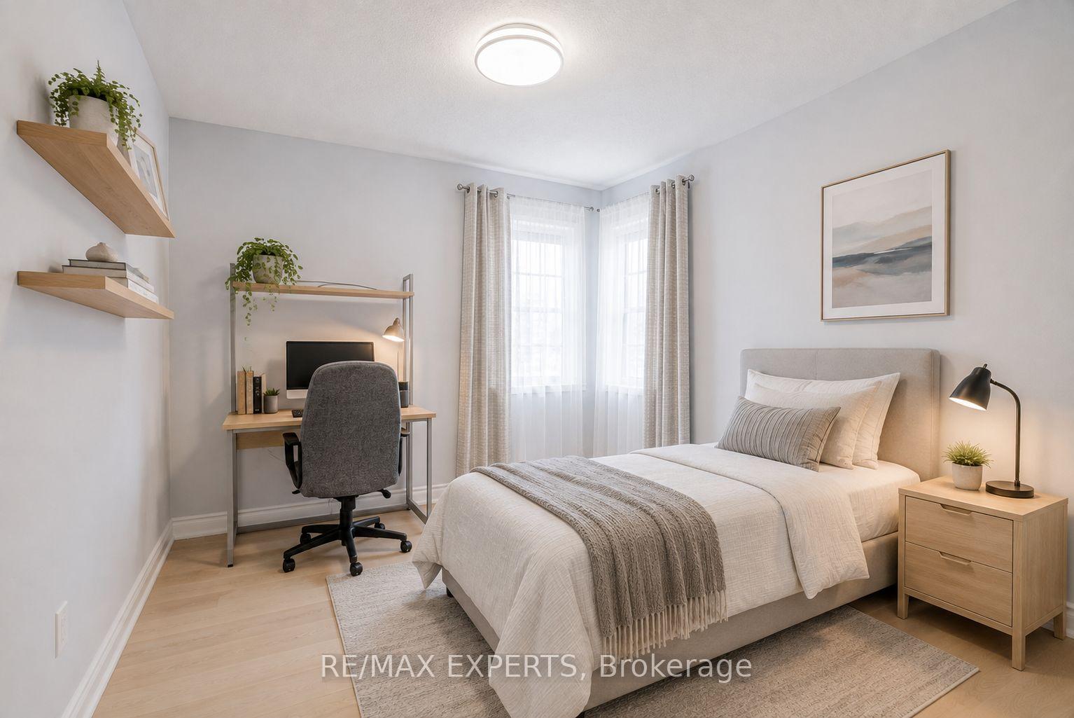 Photo 24 of 45 Naughton Drive, Richmond Hill, Westbrook — HOMEH