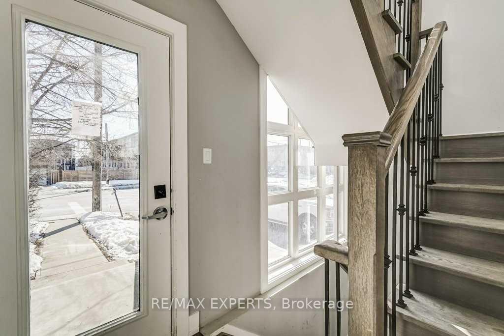 Photo 2 of Unit Upper, 2 Hyde Avenue, Toronto, Keelesdale-Eglinton West — HOMEH