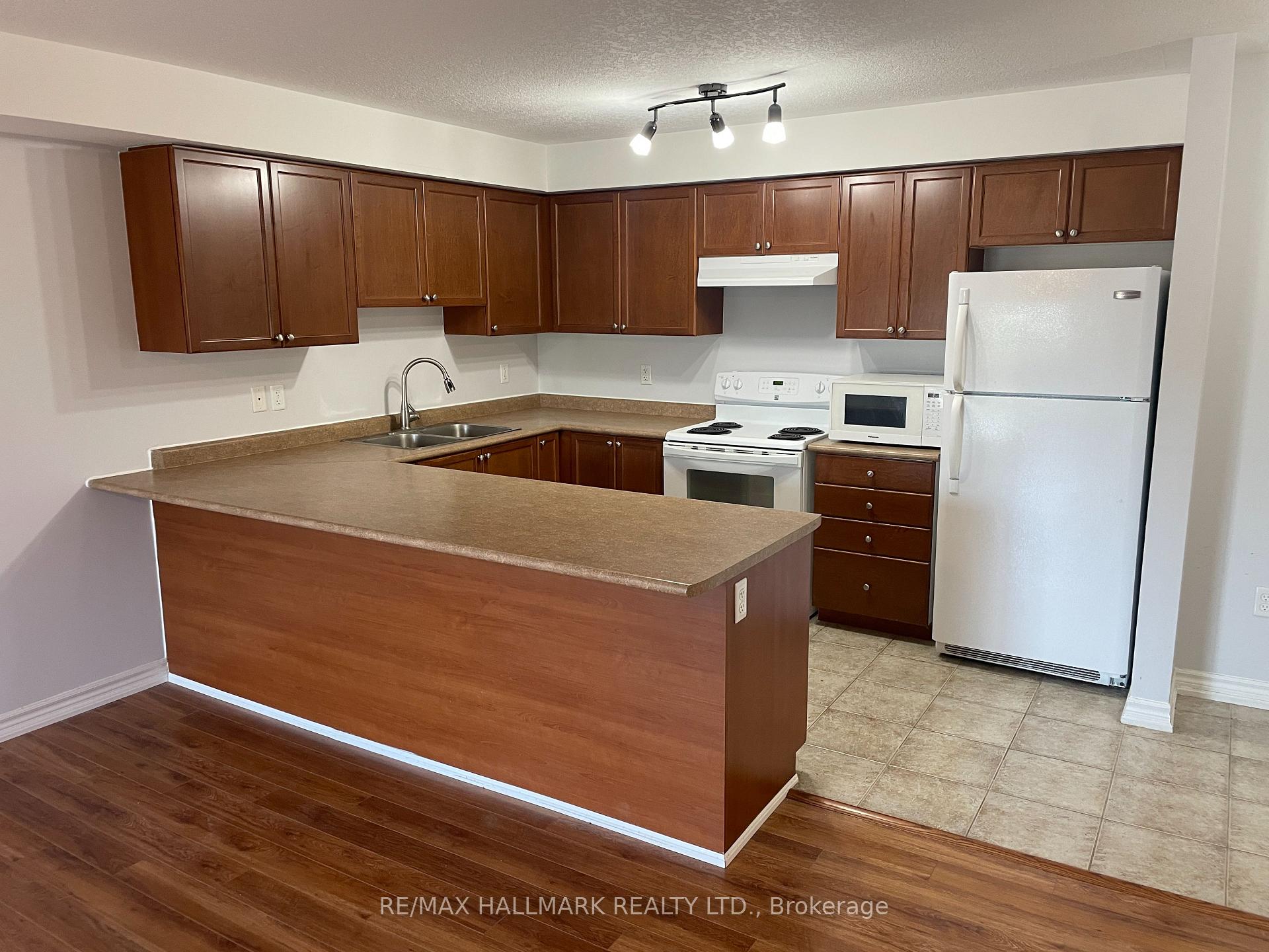 Photo 4 of Unit 15, 41 Coulter Street, Barrie, Sunnidale — HOMEH