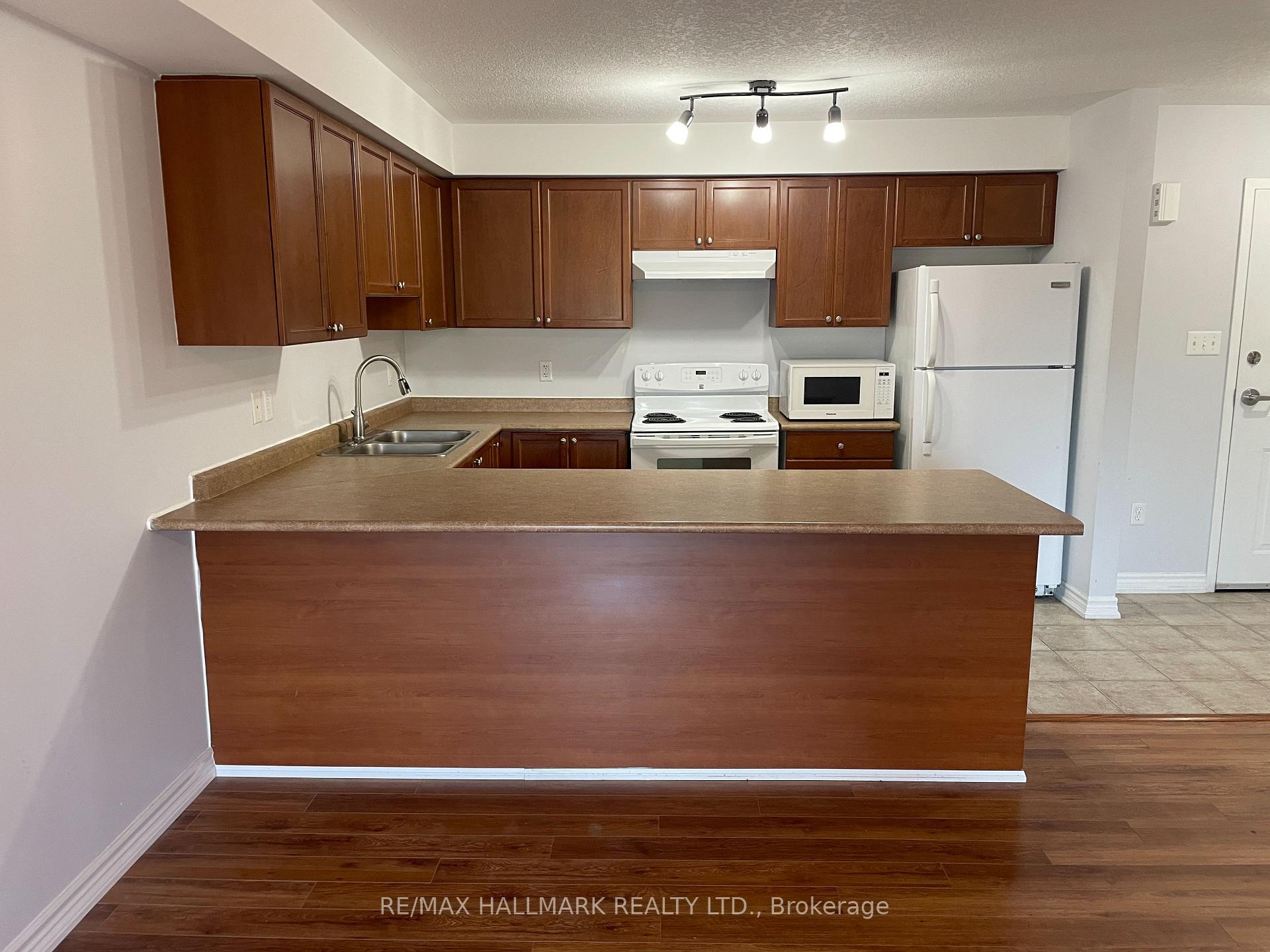 Photo 5 of Unit 15, 41 Coulter Street, Barrie, Sunnidale — HOMEH