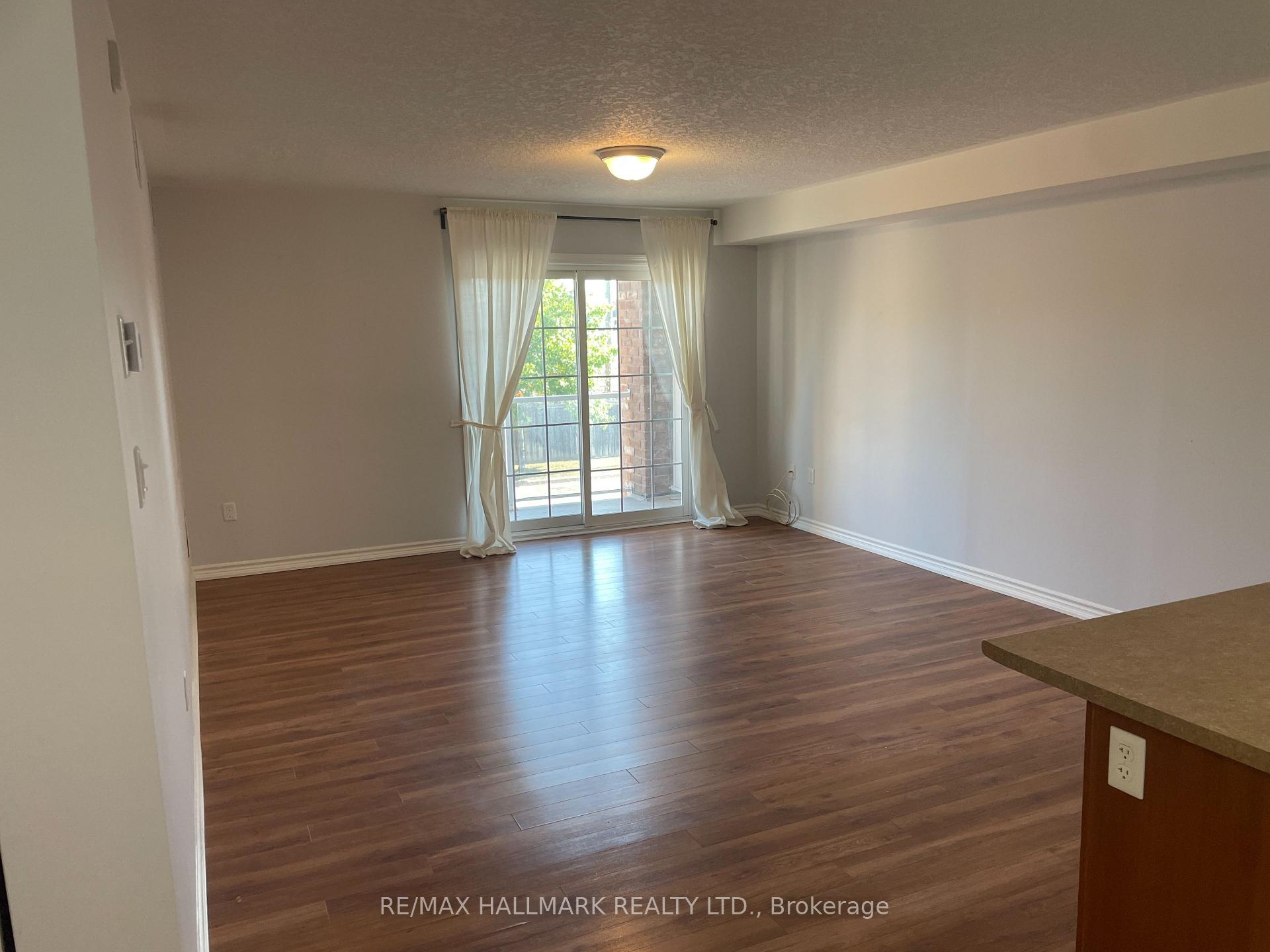 Photo 6 of Unit 15, 41 Coulter Street, Barrie, Sunnidale — HOMEH