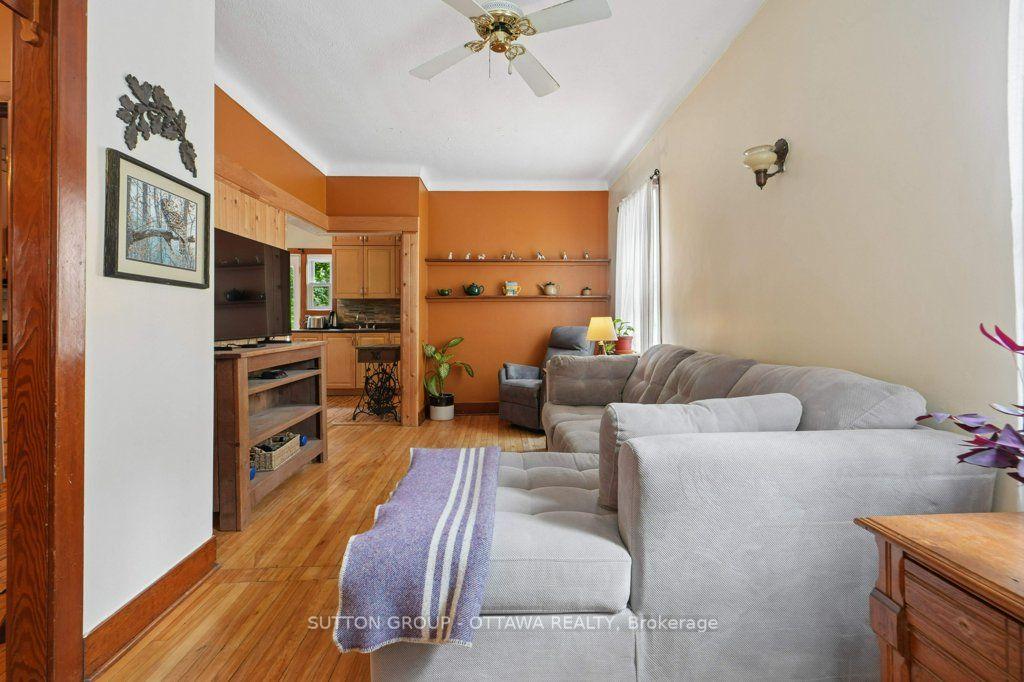 Photo 18 of 23 Pinehurst Avenue, Ottawa, Hintonburg — HOMEH