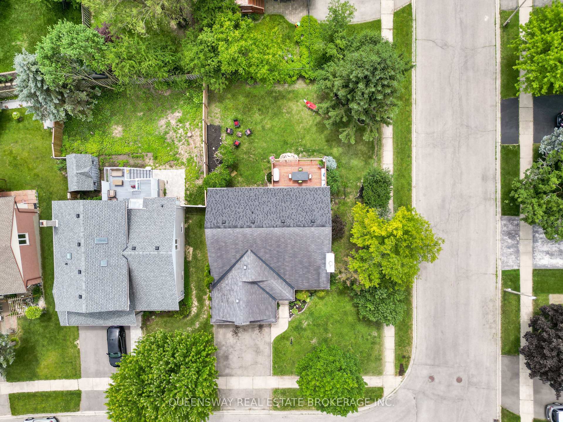 Photo 5 of 46 Greenwich Drive, Guelph, Willow West/Sugarbush/West Acres — HOMEH
