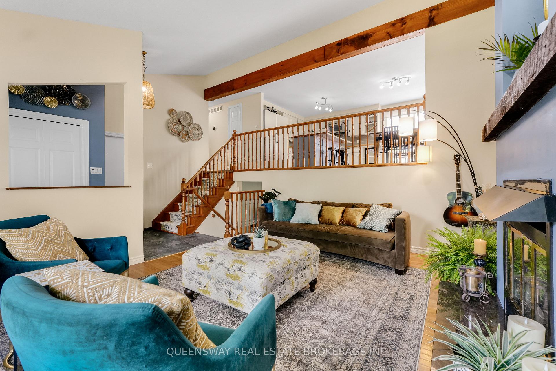 Photo 10 of 46 Greenwich Drive, Guelph, Willow West/Sugarbush/West Acres — HOMEH