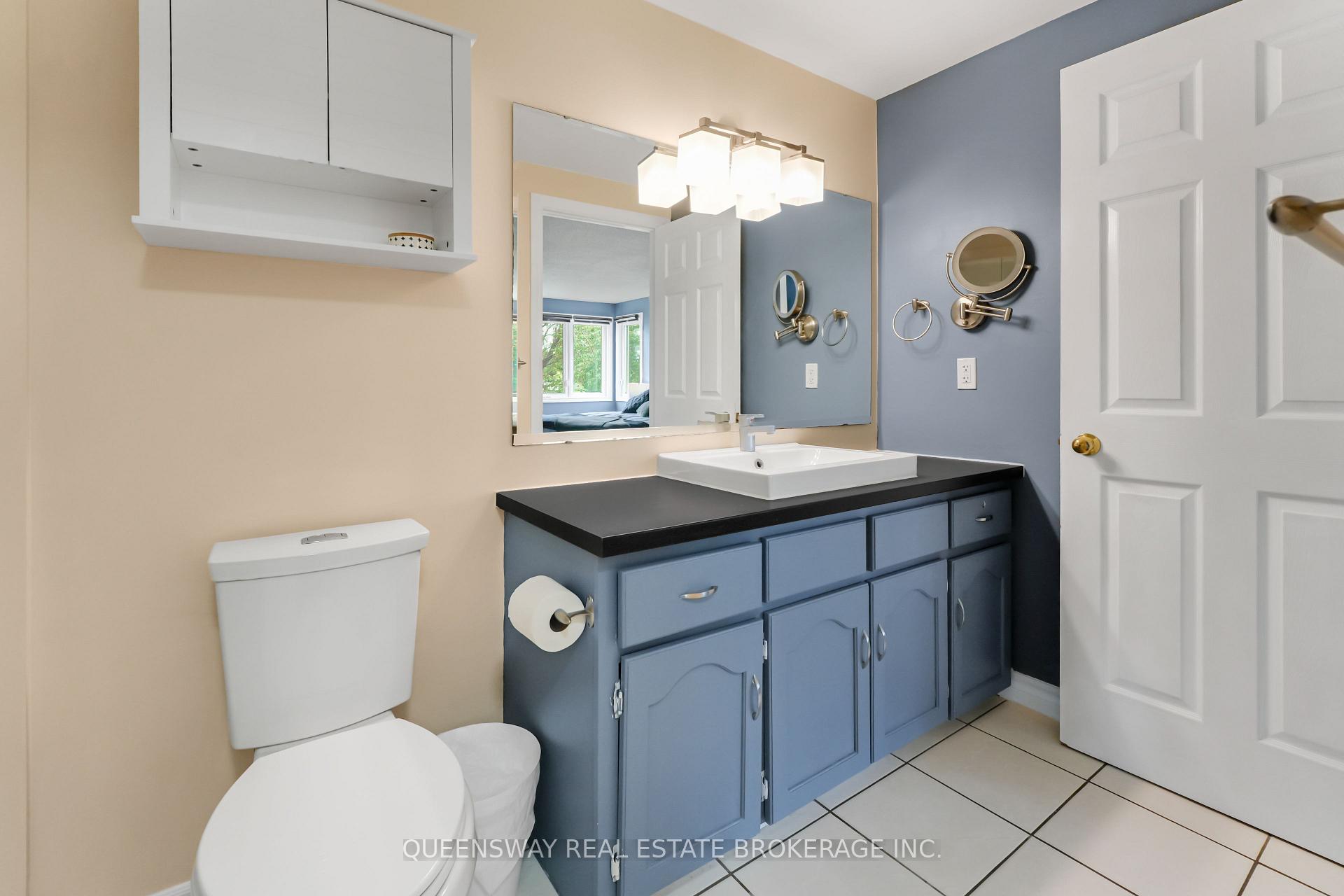 Photo 25 of 46 Greenwich Drive, Guelph, Willow West/Sugarbush/West Acres — HOMEH