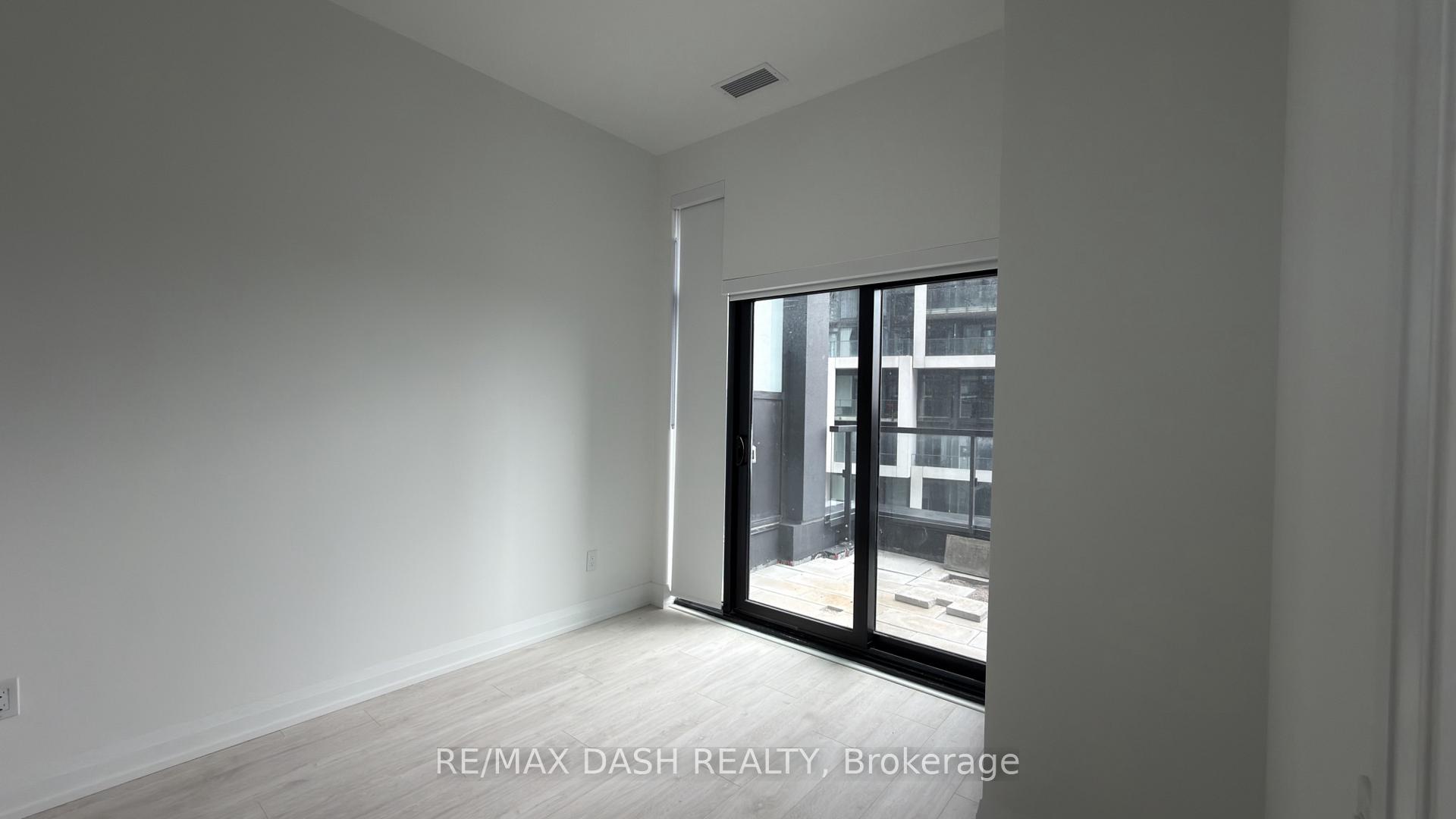 Photo 8 of Unit 701, 20 Soudan Avenue, Toronto, Mount Pleasant West — HOMEH