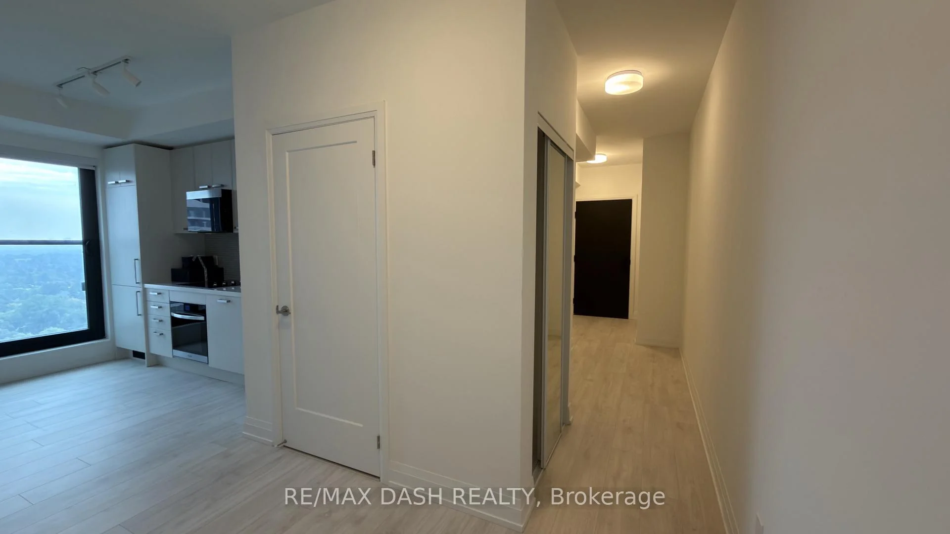 Photo 21 of Unit 701, 20 Soudan Avenue, Toronto, Mount Pleasant West — HOMEH