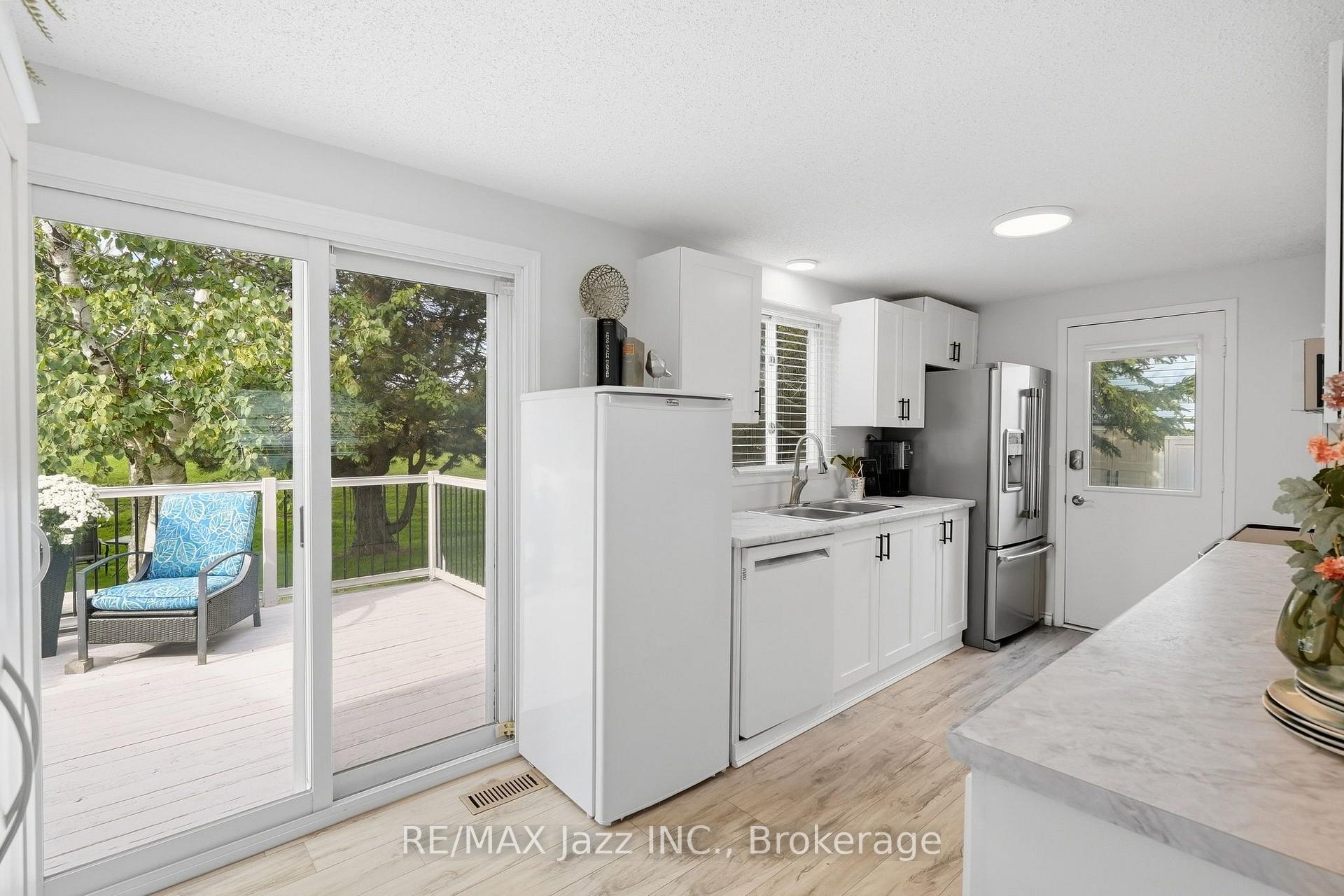 Photo 19 of 40 Wilmot Trail, Clarington, Bowmanville — HOMEH