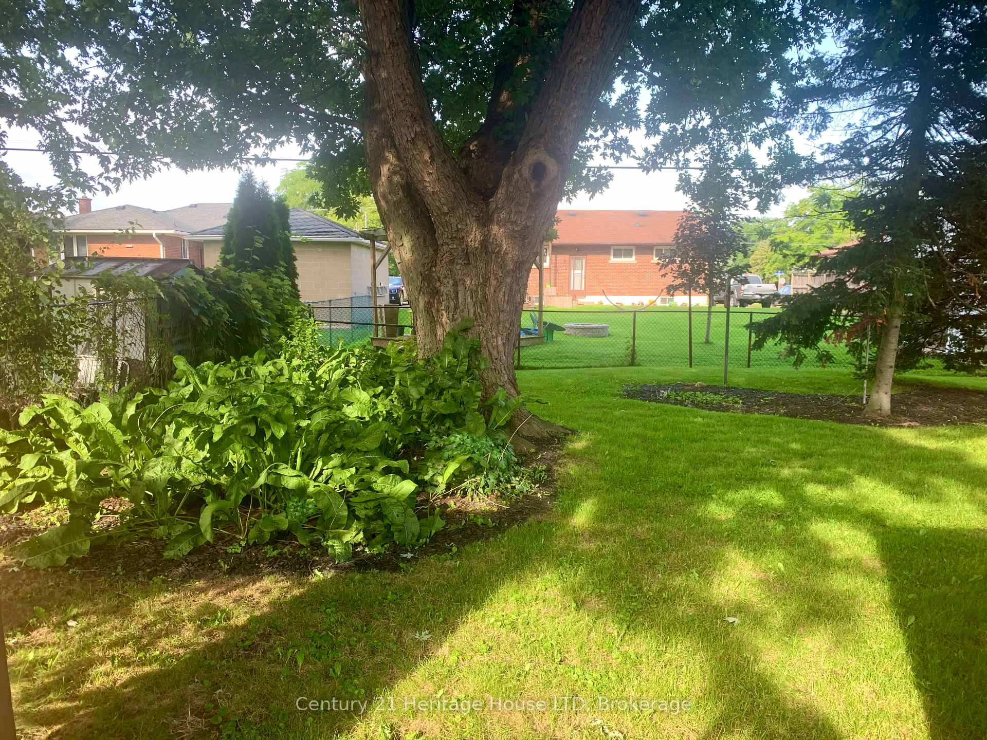 Photo 15 of 3627 Windermere Road, Niagara Falls, Stamford — HOMEH