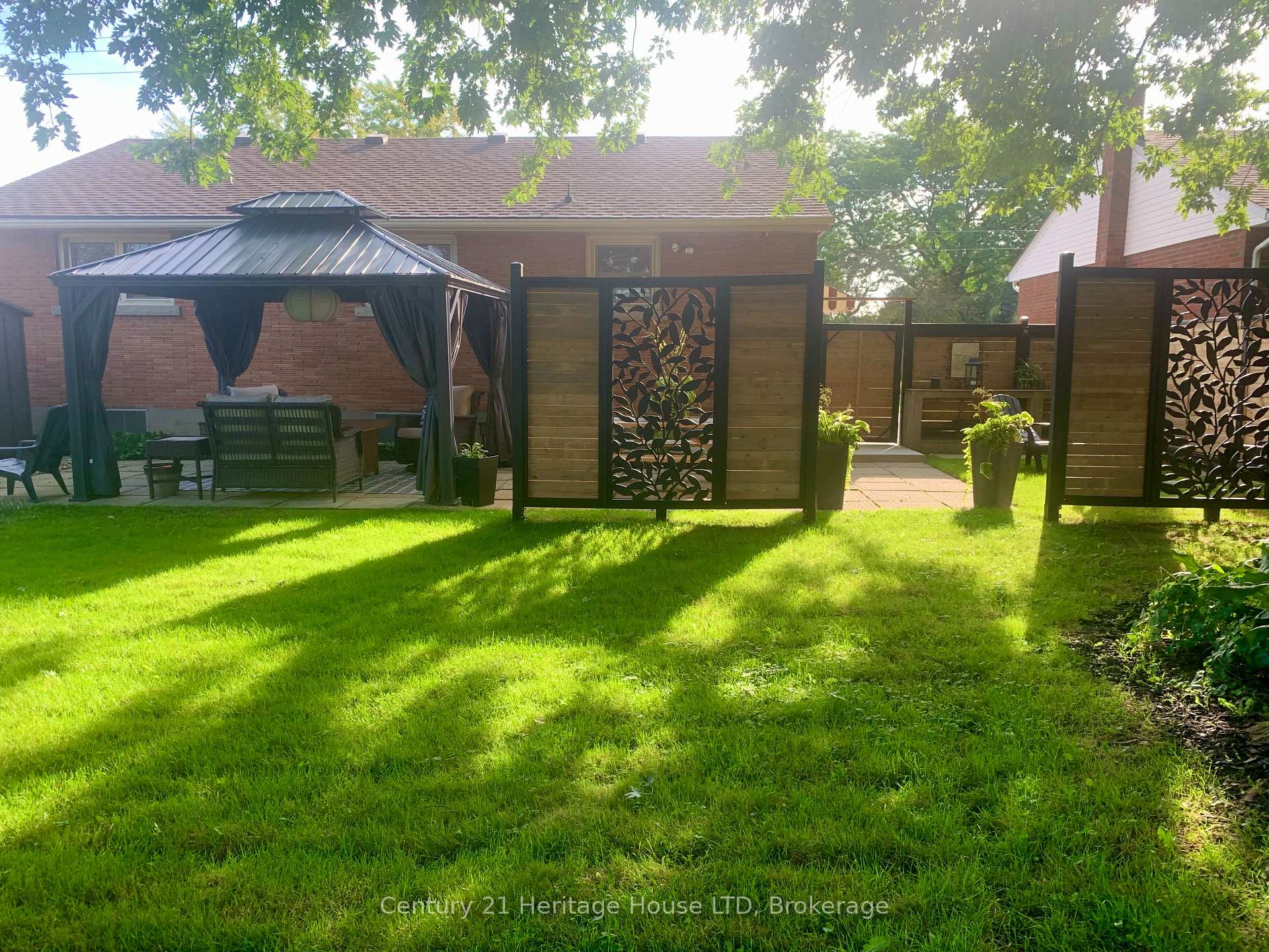 Photo 16 of 3627 Windermere Road, Niagara Falls, Stamford — HOMEH